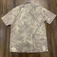 Under Armour Dockside SS Novelty UPF 30 Button Shirt Beige Sand Camo Color Sz M