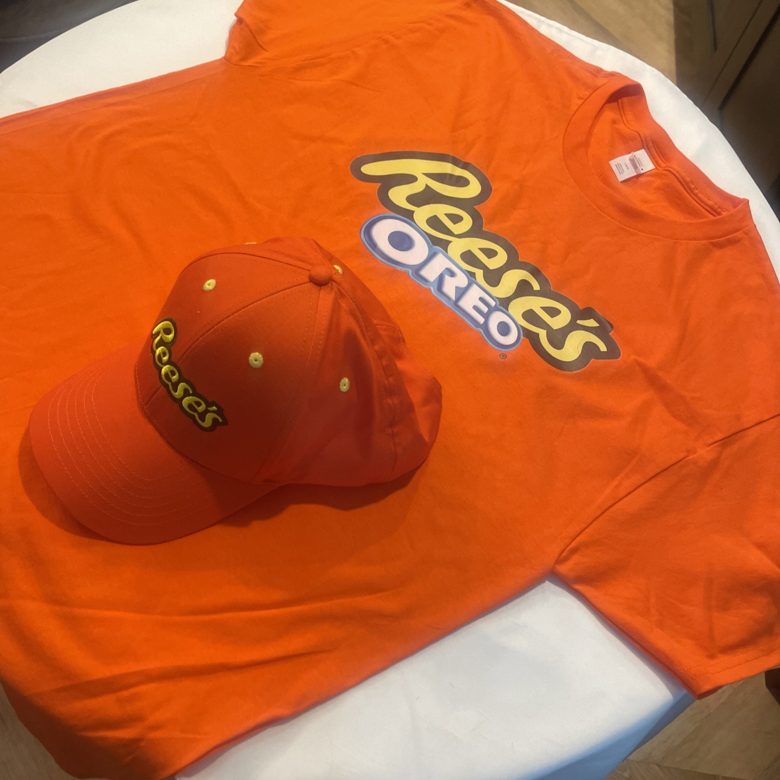 Hershey’s Reese’s PR Bundle L Shirt, Hat Limited gallery