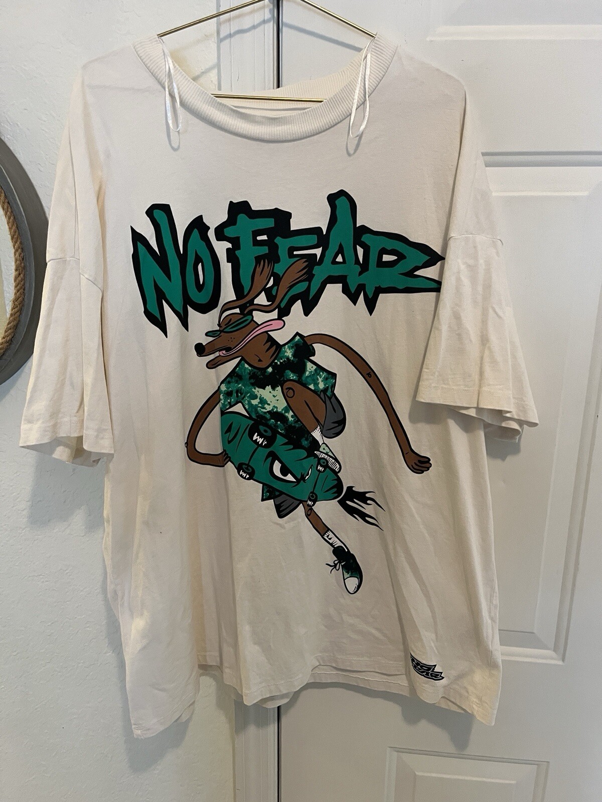 H&M x No Fear Shirt Adult XL White Oversized Graphic Short Sleeve