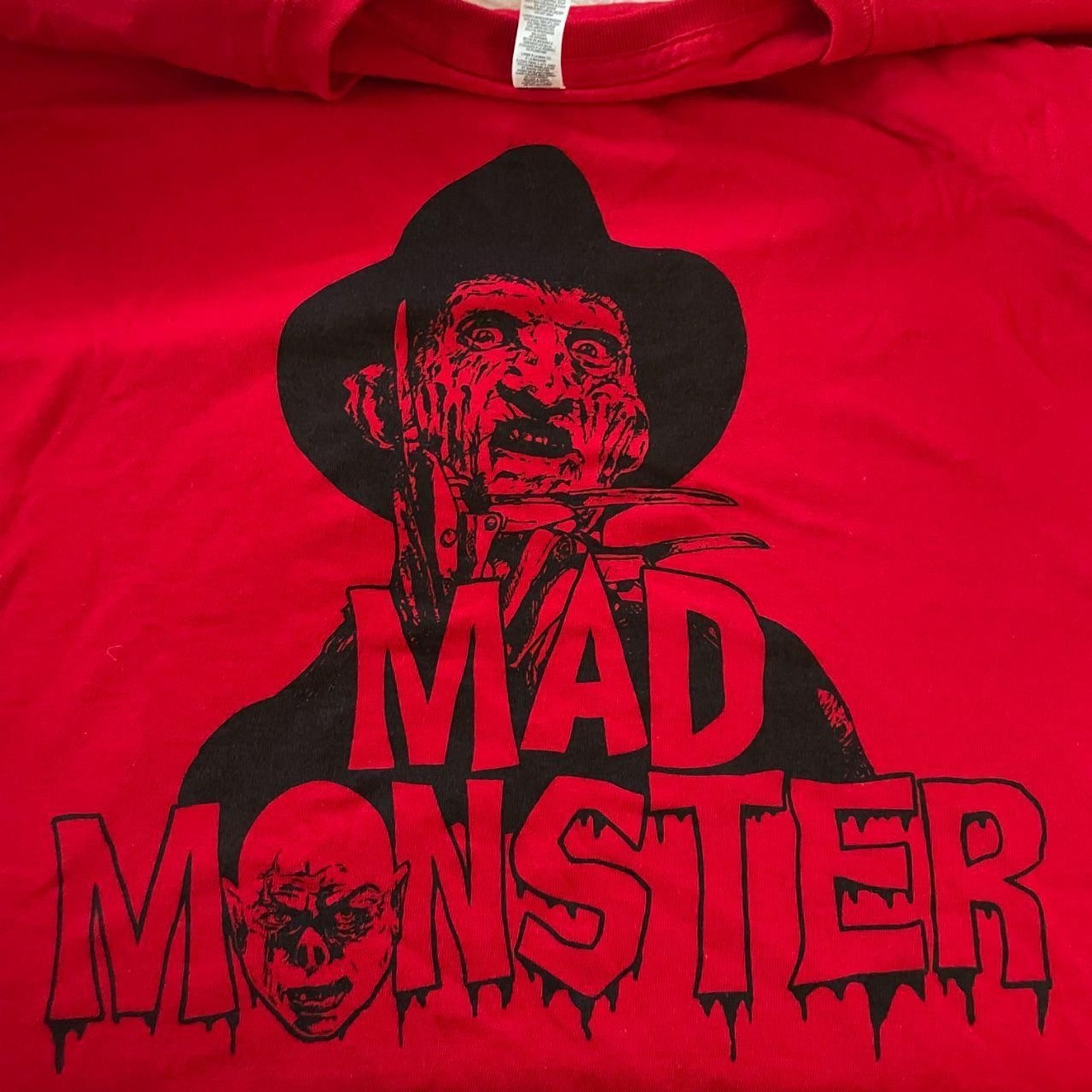 Unbranded Men's Red and Black T-shirt gallery