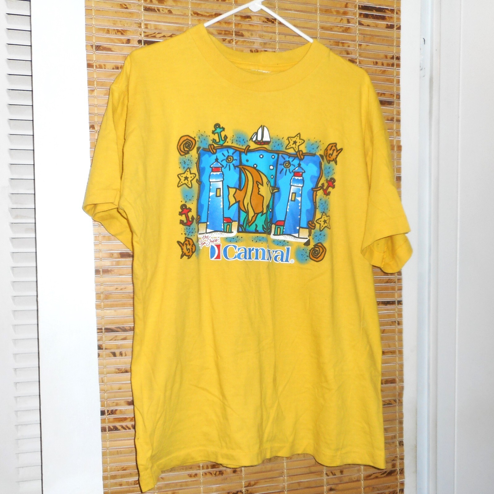 Carnival Cruise “The Fun Ships” T-Shirt *Size: L (Measurements in Description)