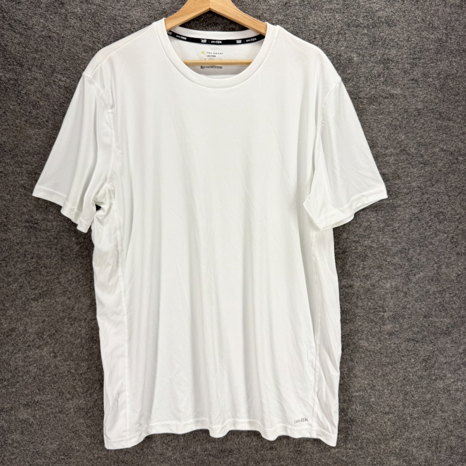 Tek Gear T-Shirt Men XL White Crew Neck Short Sleeve Dry Tek Regular Solid gallery