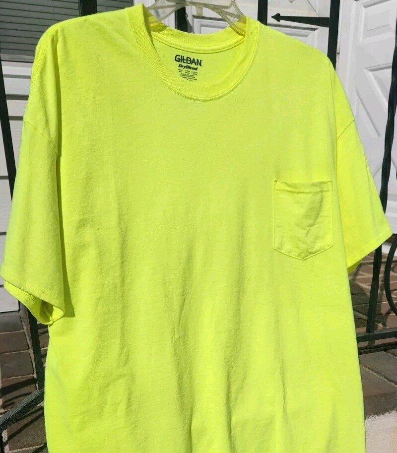 Safety Yellow Caution T-Shirt 2XL Men Women Unisex Unused Gildan Garments gallery