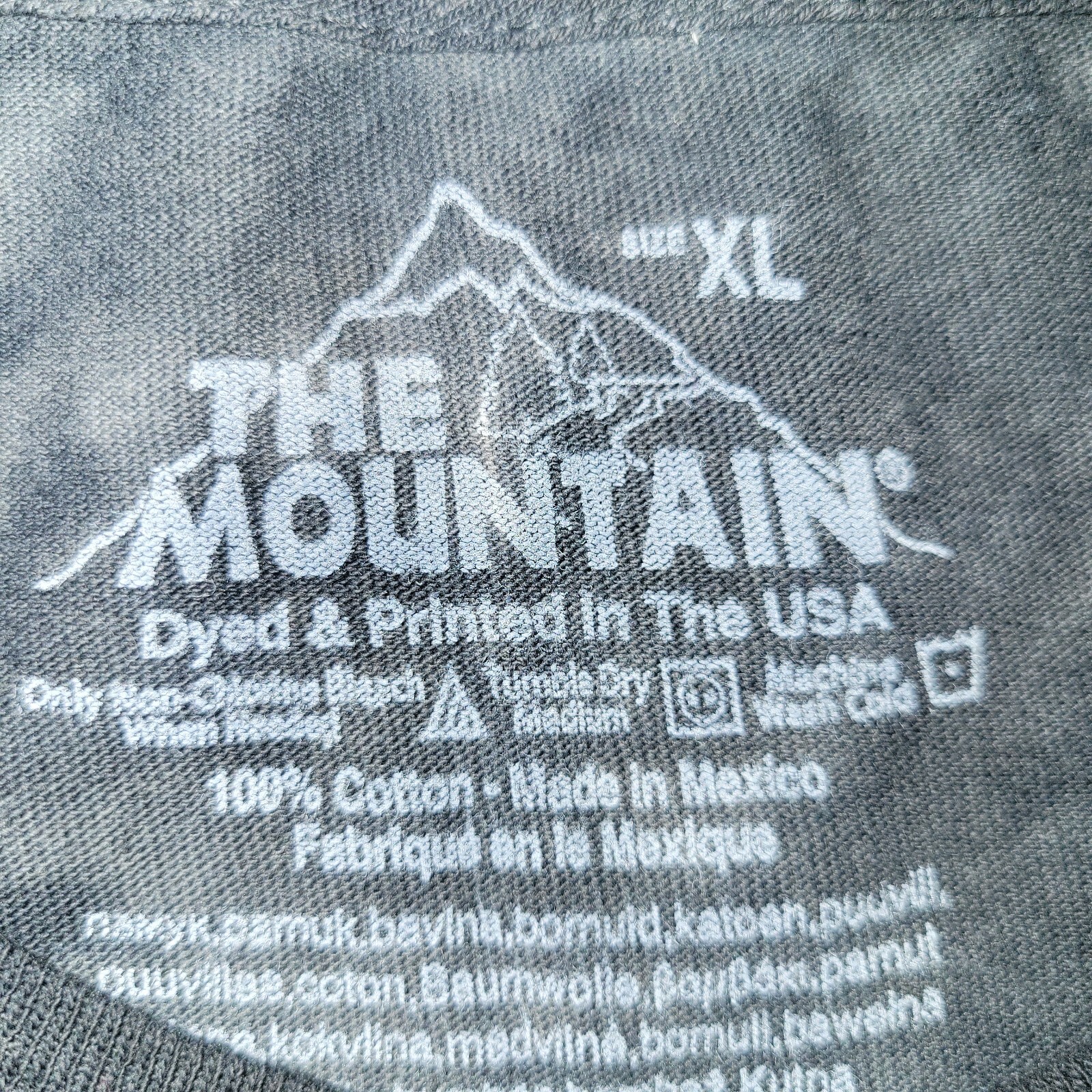 The Mountain Marine Dog Short Sleeve T-Shirt Men's Size XL Gray Black Tie Dye gallery