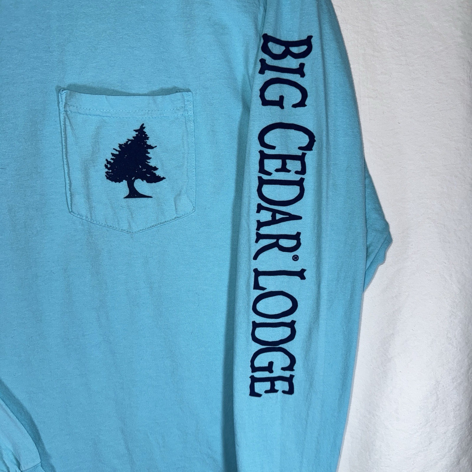 Comfort Colors Long Sleeve Pocket T-shirt 4410 Large Big Cedar Lodge NWT gallery
