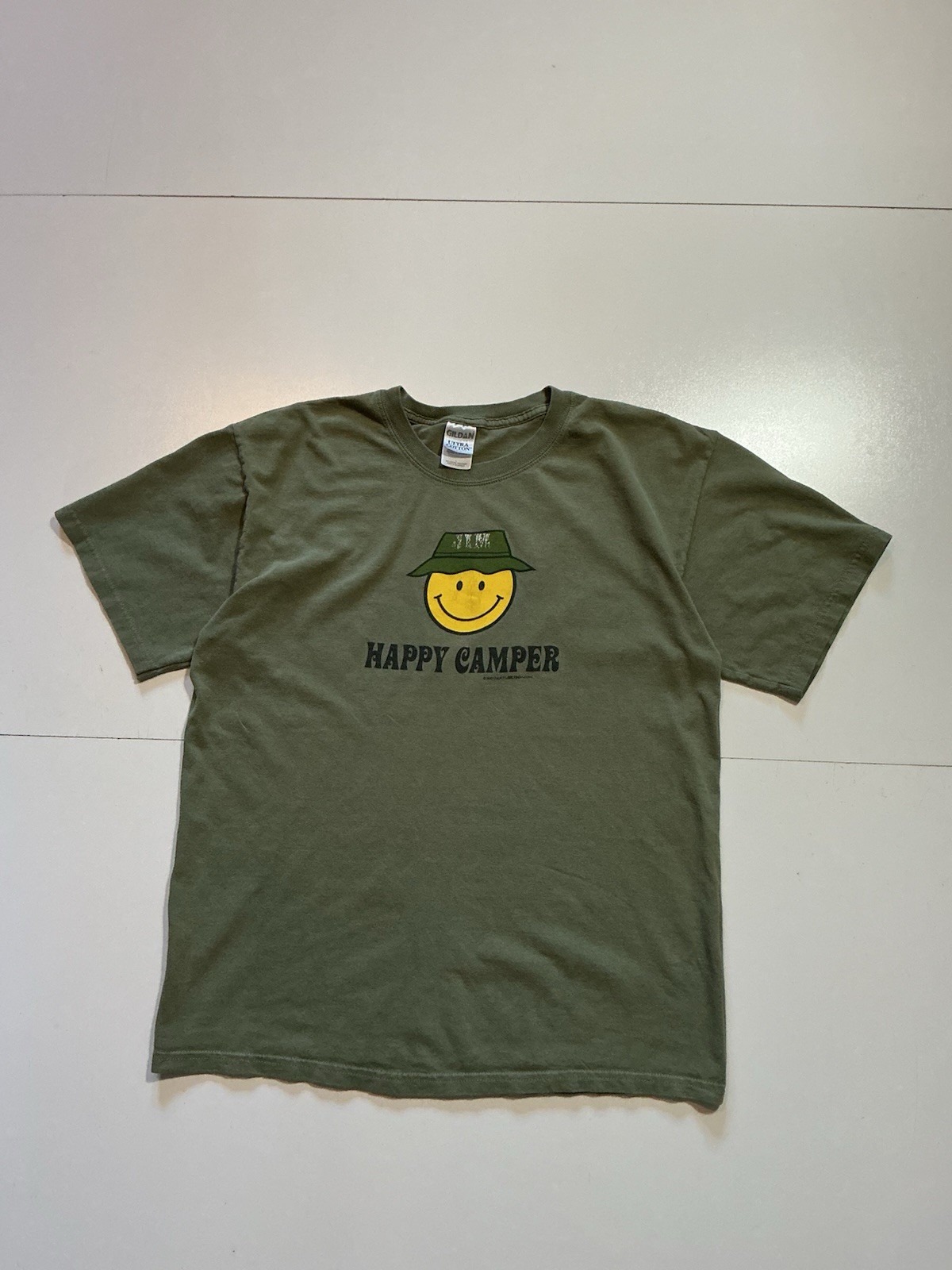 Vintage 2001 Y2K Happy Camper Smiley Face Jim Olive Green Graphic T-Shirt Sz. L gallery