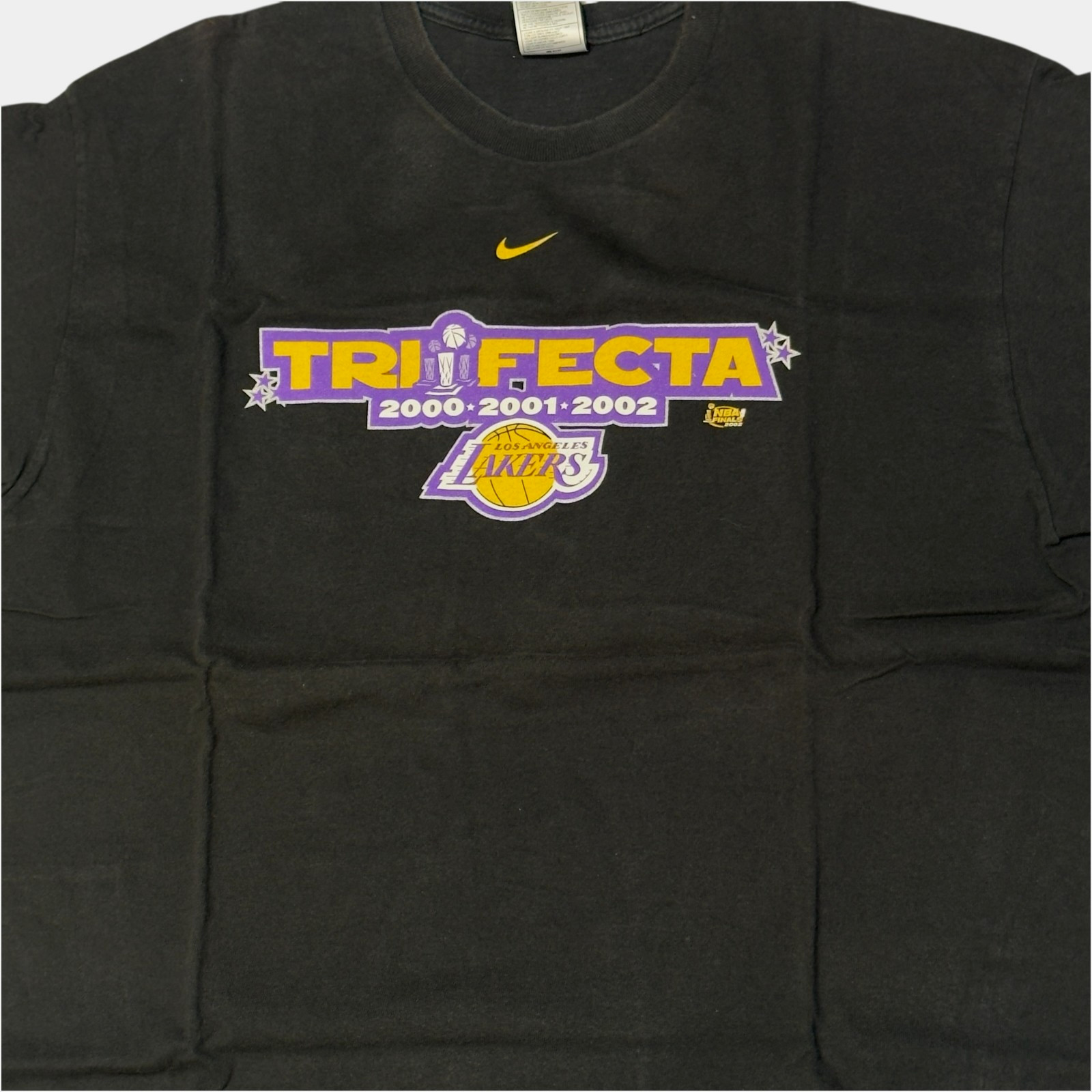Vintage 2002 Nike Los Angeles Lakers Trifecta Basketball T-Shirt Large NBA gallery