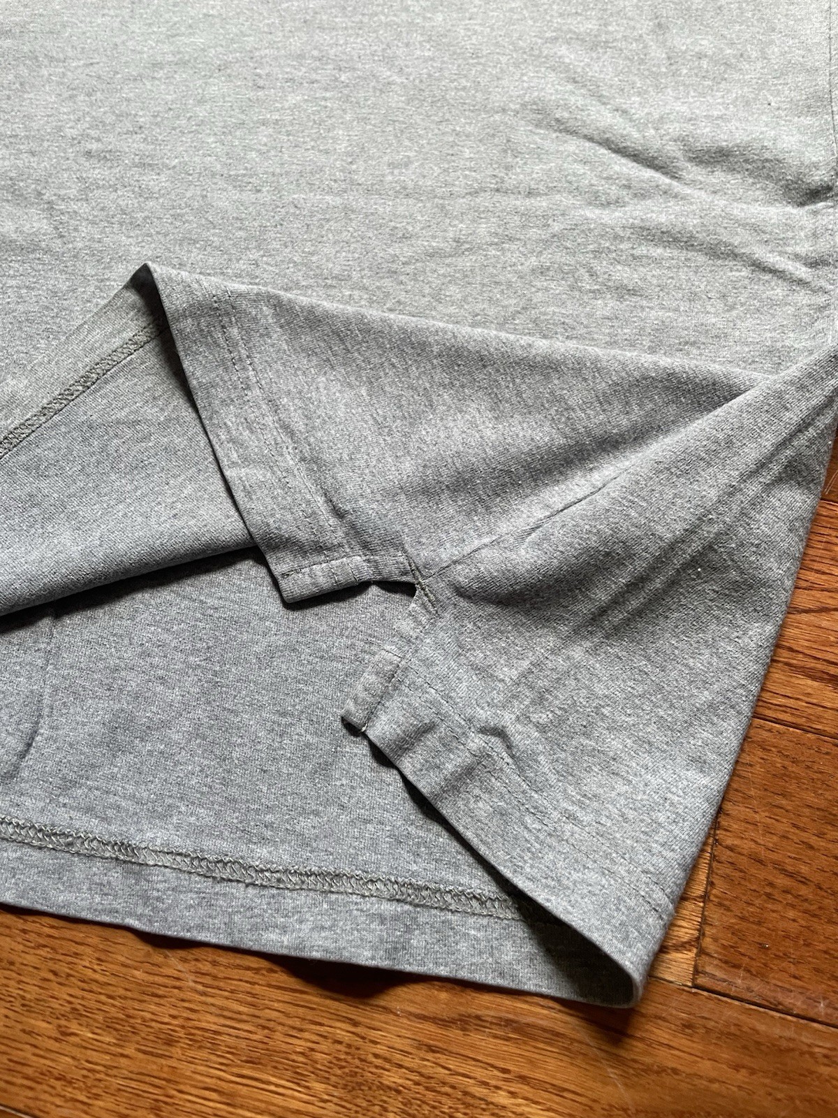 Duluth Trading Co Shirt Mens XL Longtail Pocket Crewneck Gray Cotton Tee gallery