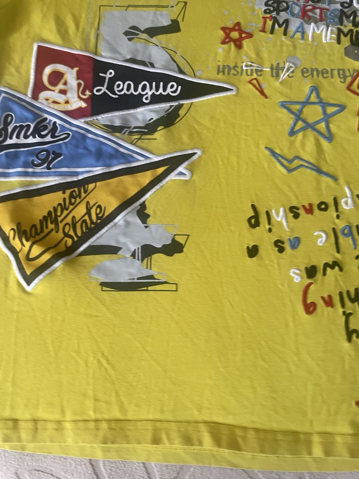 Smoke Rise Men Size M Embroidered New York Graffiti Tee shirt gallery