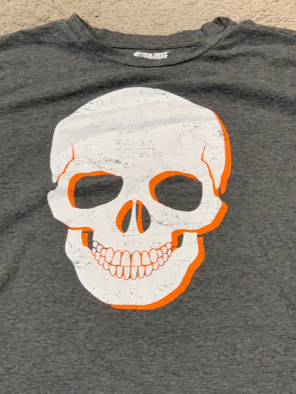 Mission Ridge Skull T Shirt Men's Size Large Gray White Orange Graphic Halloween gallery