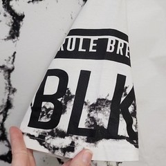 BLACK N’ BLANC by PROJEK RAW Size: M, Rule breaker t-shirt, zipper pocket