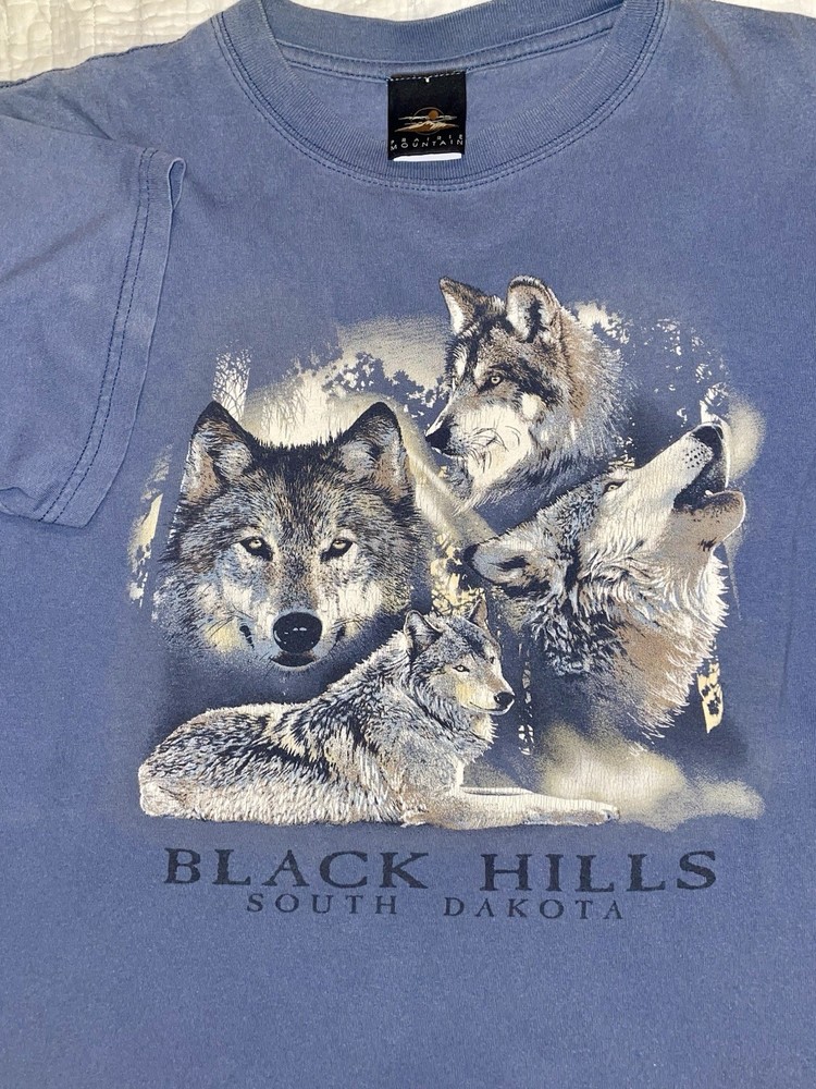 Vtg Prairie Mountain Blue S. Dakota Wolf Graphic TShirt Mens•M Logo Black Hills