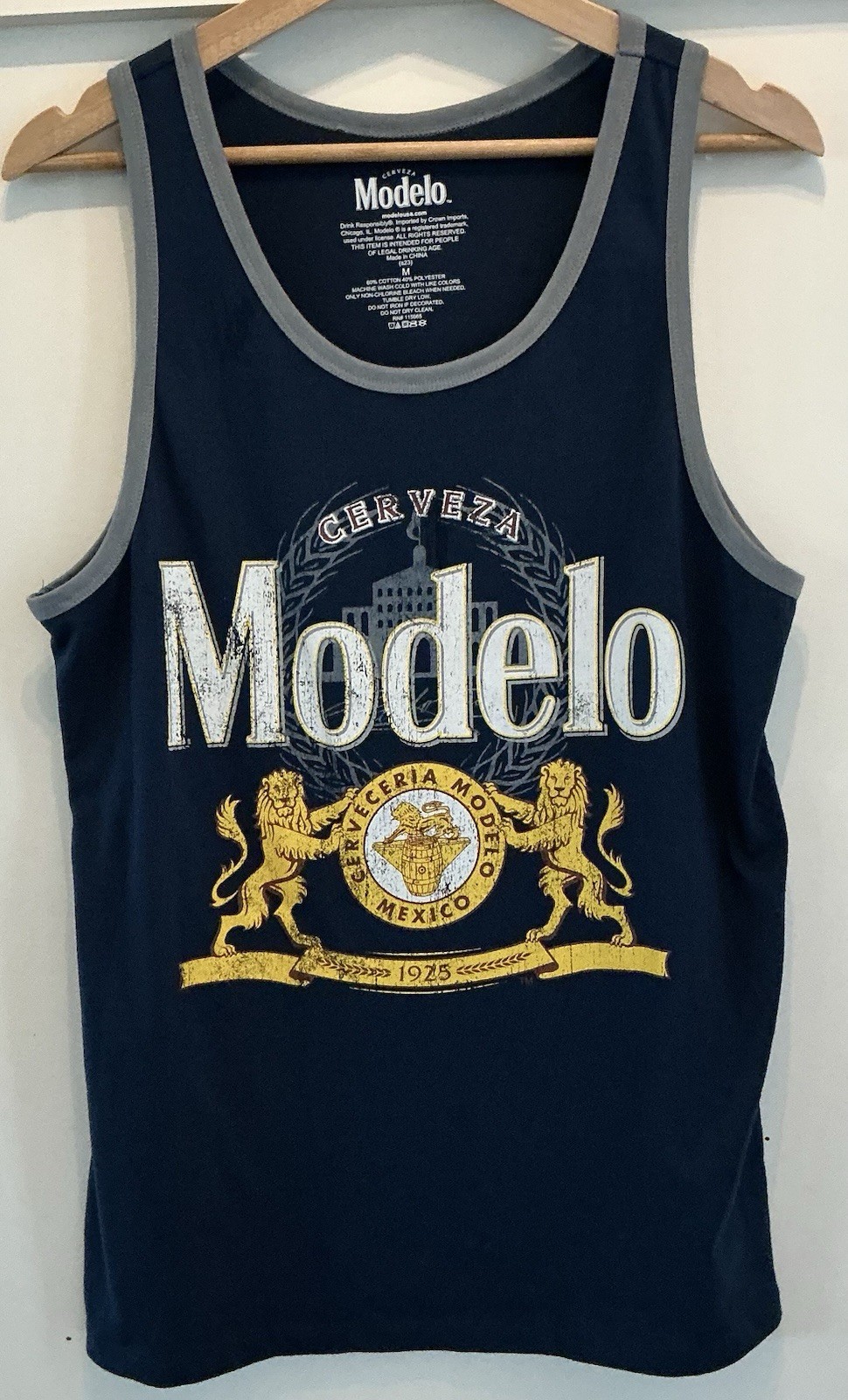 Modelo Cerveza Tank Top Mens Medium Navy Blue Beer Graphic Sleeveless Shirt gallery