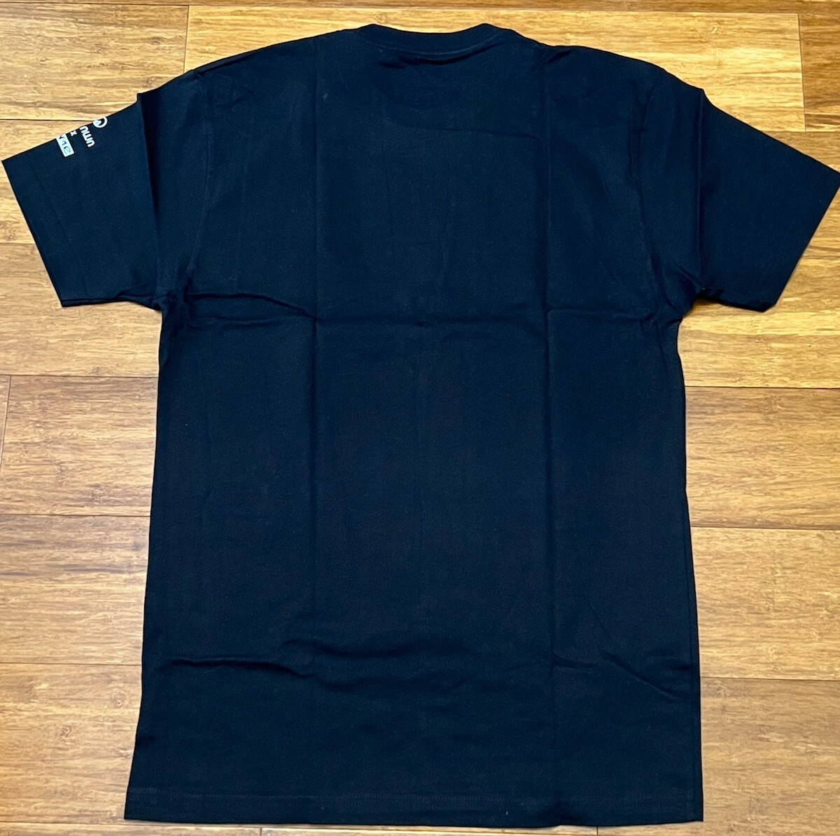 Unknwn X Staple Miami King Men’s Shirt sz Medium Black South Beach Lebron gallery