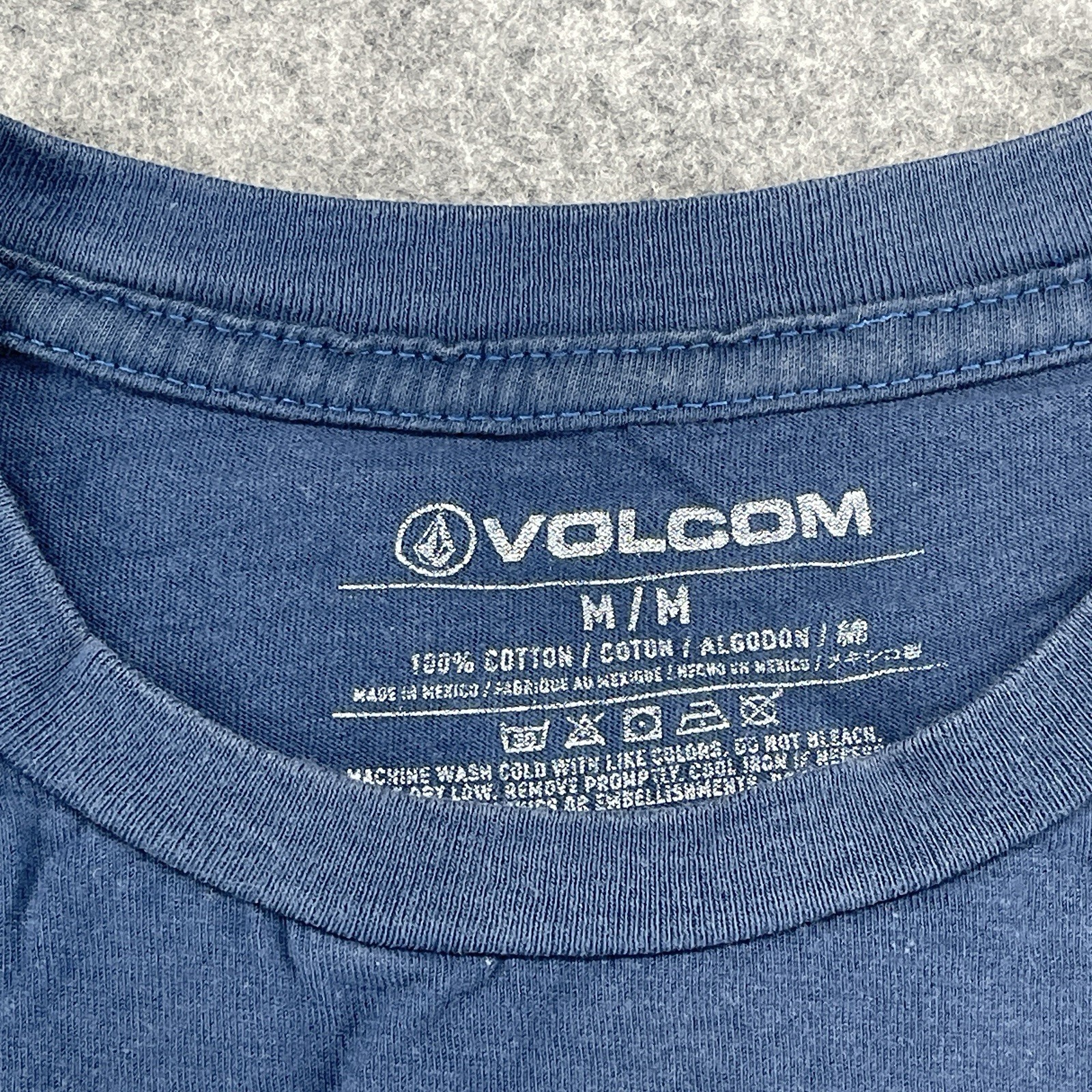 Volcom Mens T-Shirt Size Medium Blue Graphic Logo “True To This” Skate Surf gallery
