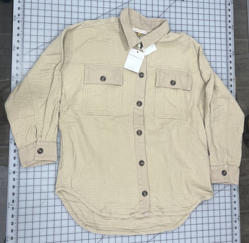Downeast Bulky Tan Button Down Shirt  Oversized Pockets Large I9