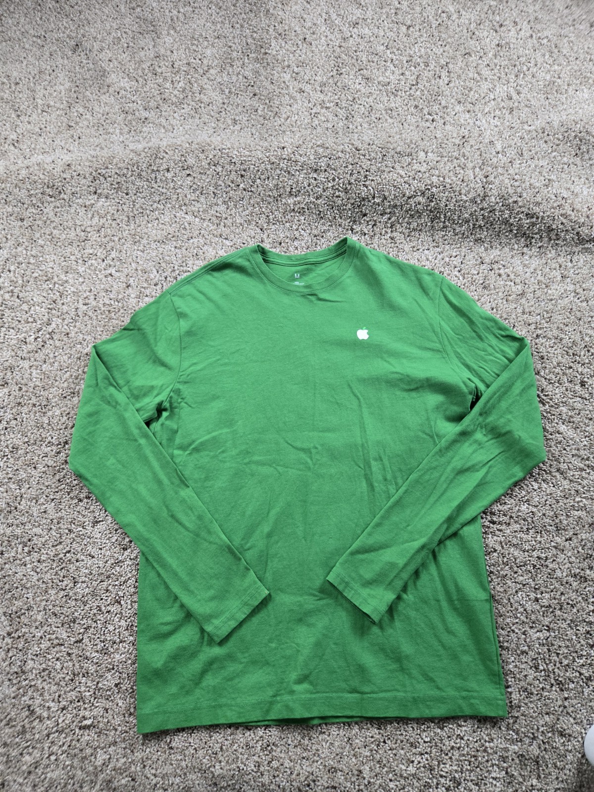 Apple T Shirt Medium Green Long Sleeve Crew Neck Cotton Graphic Employee