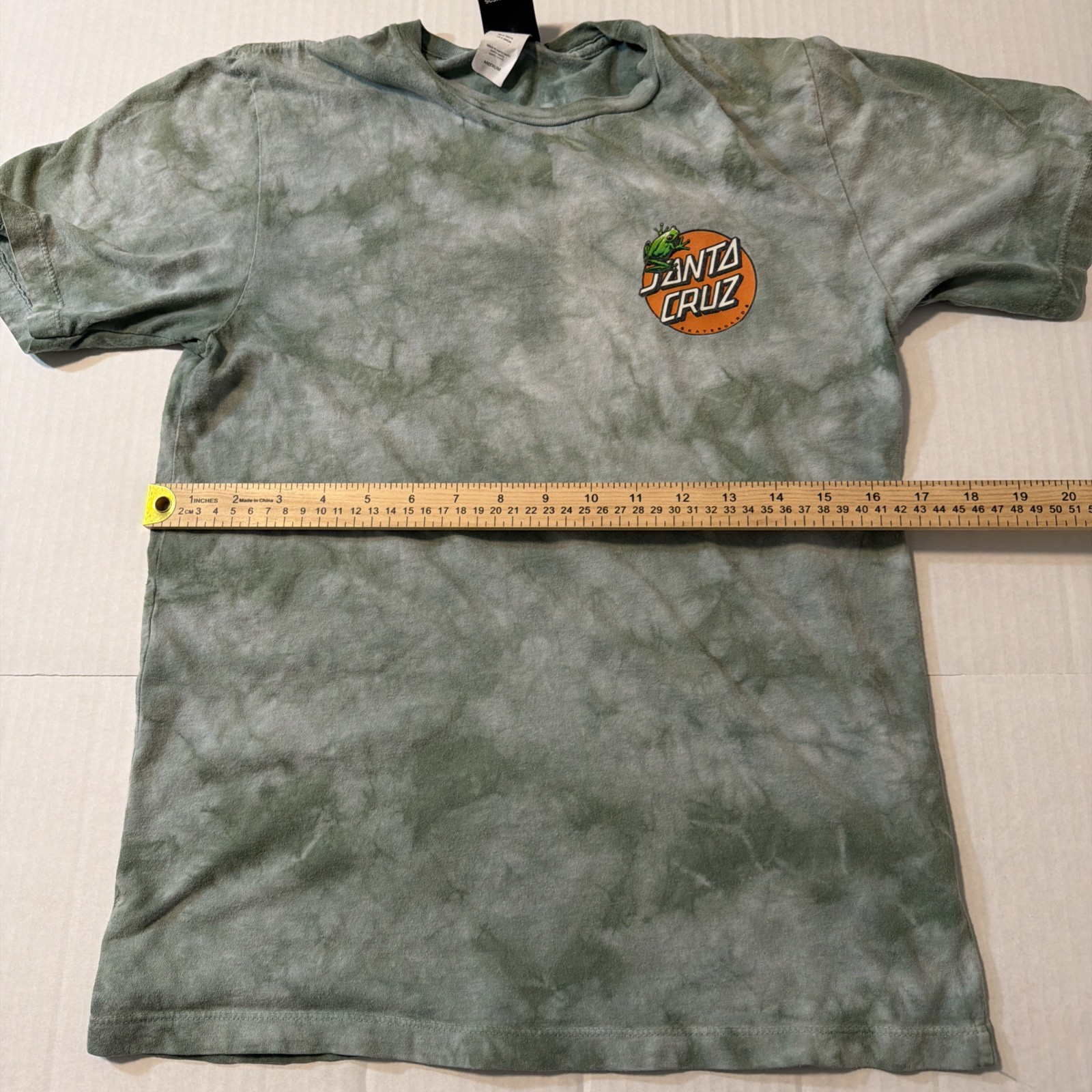 Santa Cruz Skateboards Green Tie Dye Graphic T Shirt Classic Dot Logo Men's gallery