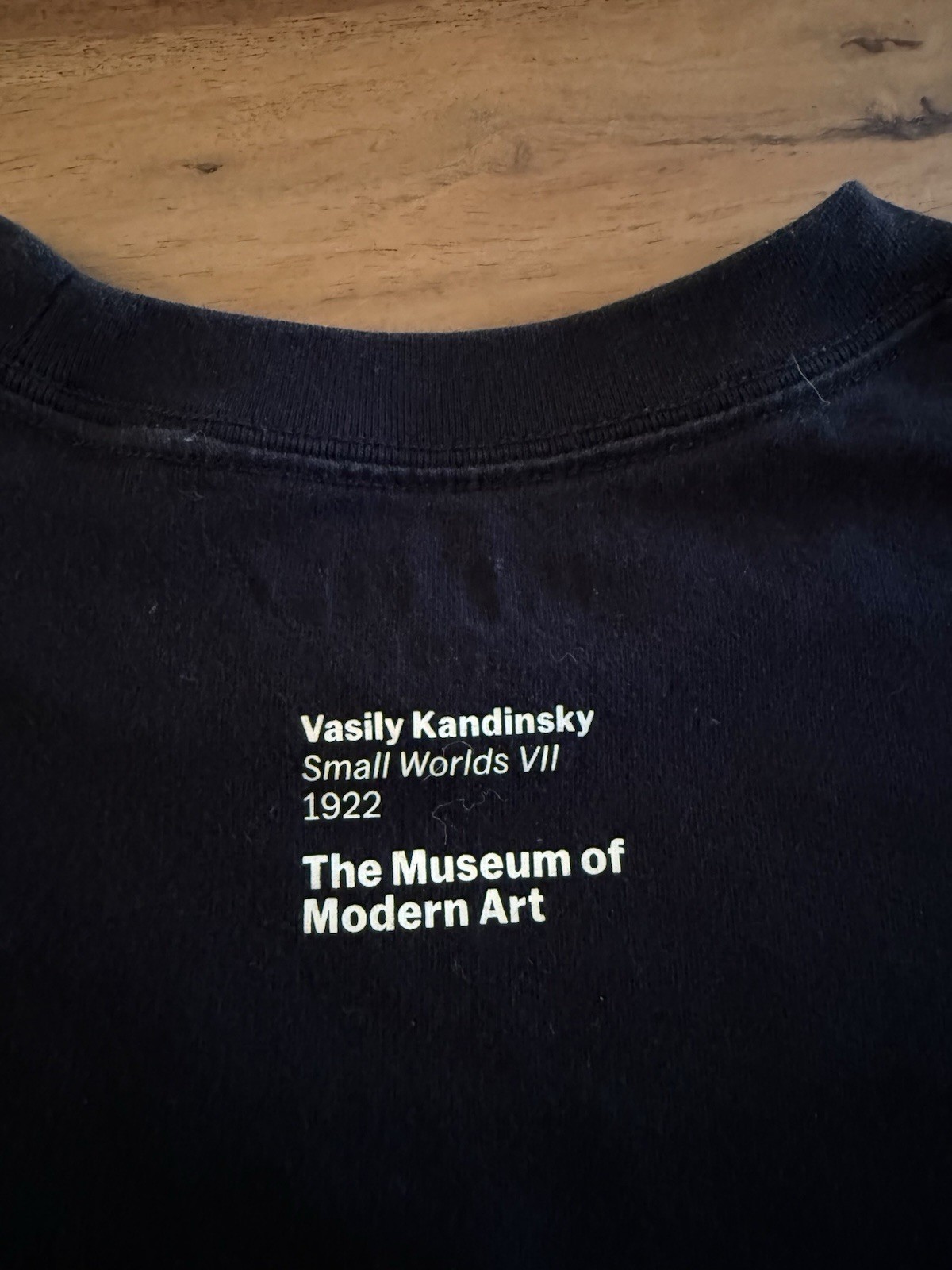Uniqlo MoMA Kandinsky Small Worlds VII 1922 Graphic T Shirt Medium Black Art Tee gallery