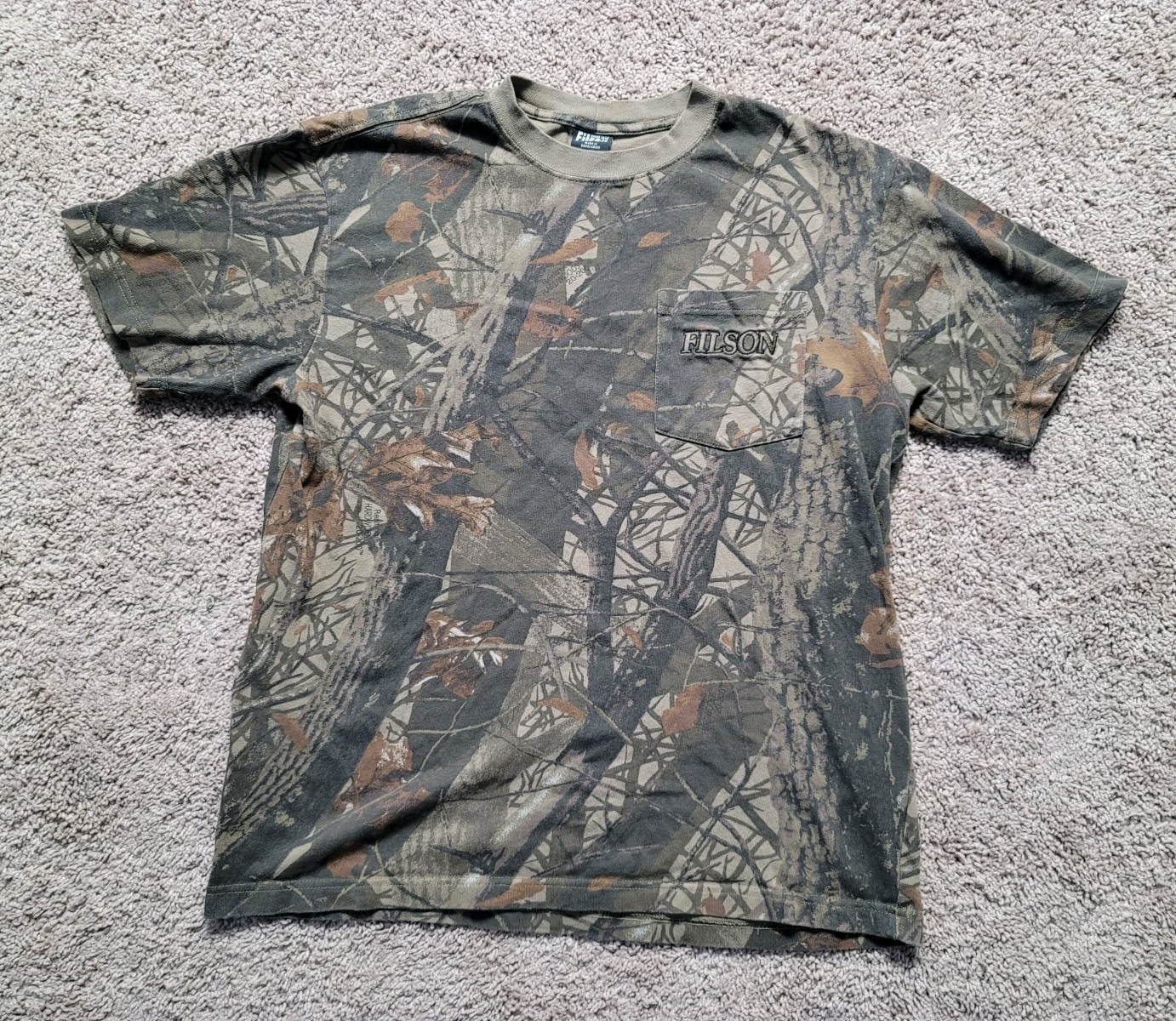 Genuine Filson Mens L Camo Short Sleeve Shirt Realtree Hardwoods Outdoor Hunting gallery