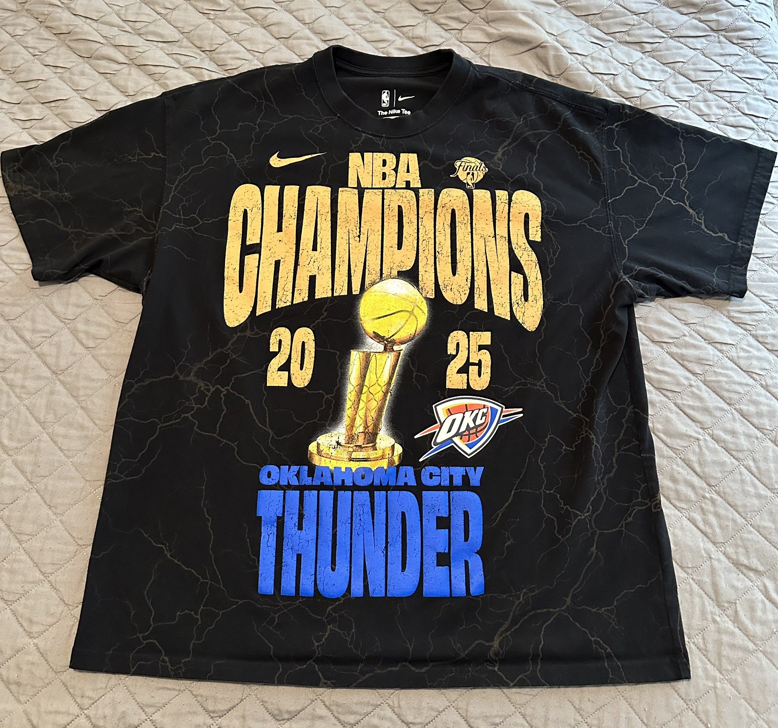 Limited Edition Nike OKC Thunder 2025 NBA Championship Locker Room Shirt XL