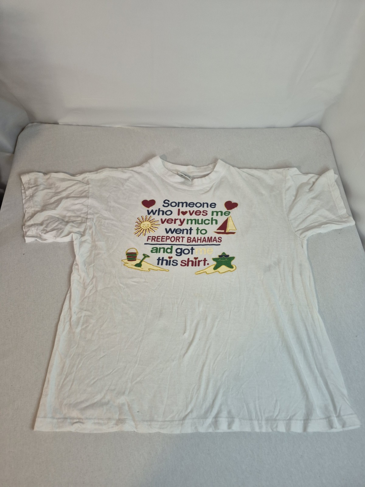 VINTAGE 100% Cotton Bahamas Souvenir T Shirt Size XL Flaws Unisex Glitter Accent