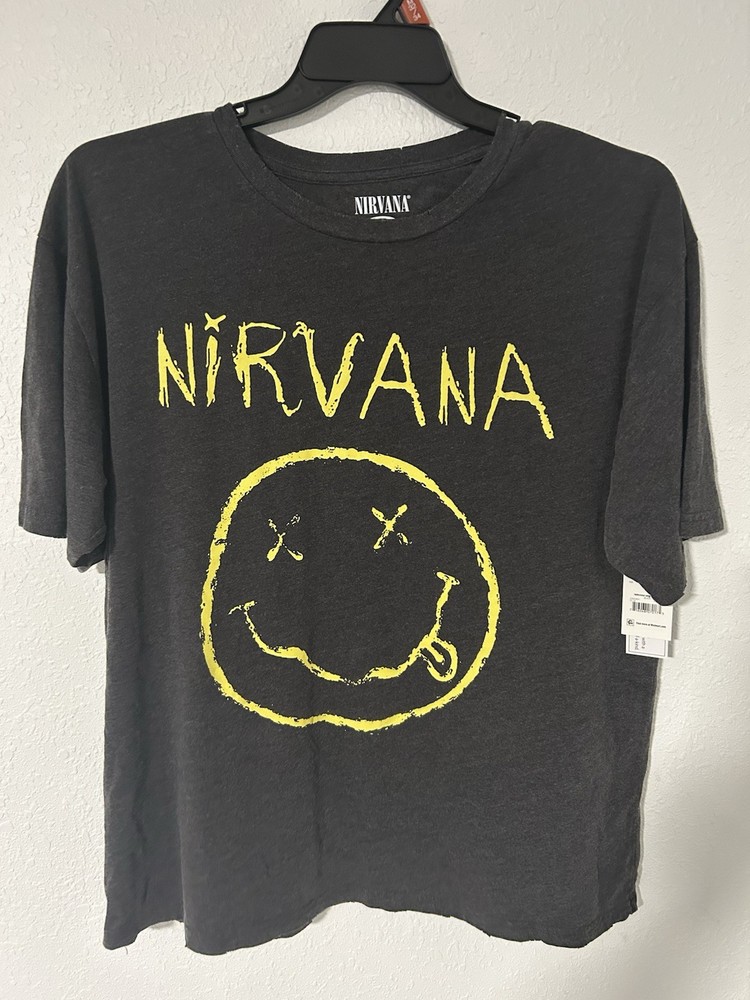 NWT Nirvana Smiley Face T Shirt Gray Yellow Gringe Rock N Roll Size M Cotton