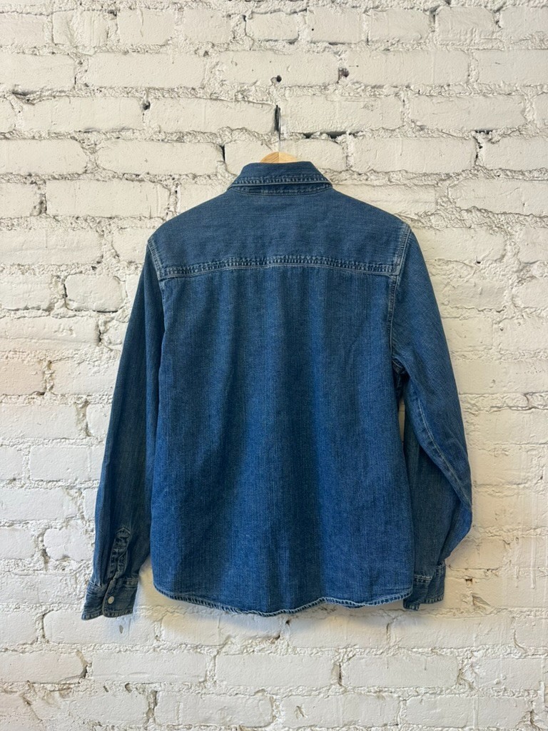 Gap Denim Shirt Unisex Medium Blue Button Up Chambray Workwear Classic Fit gallery
