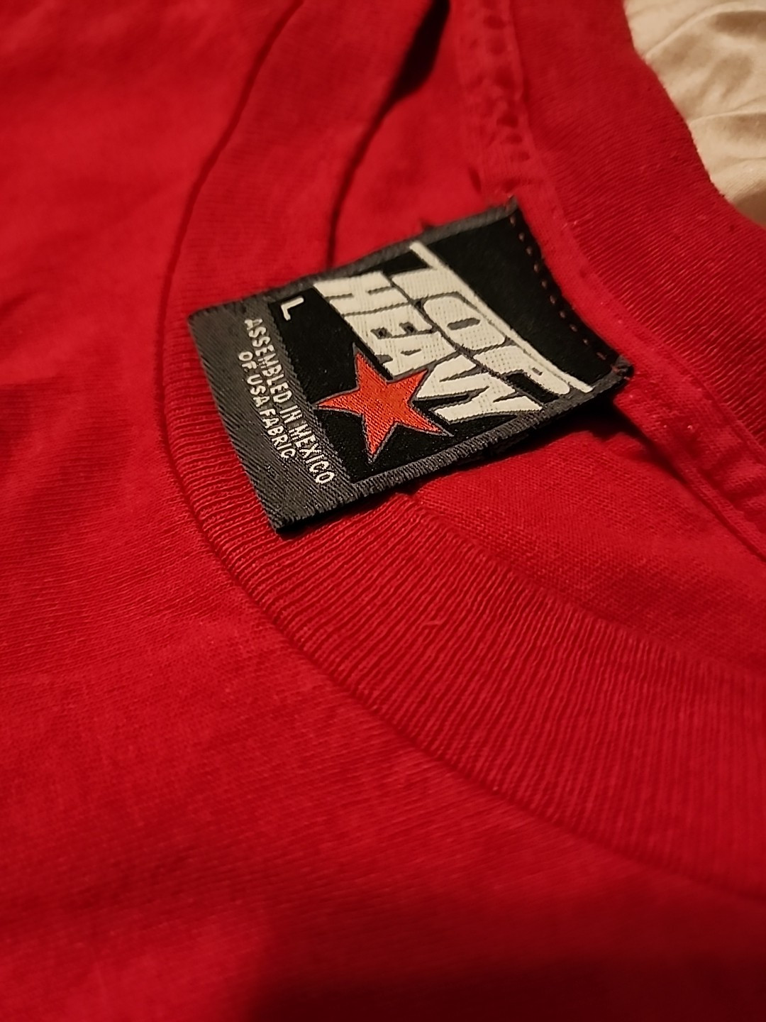 Vtg 2001 "I Eat Glue" Y2K T-Shirt (Measurements In Description) gallery