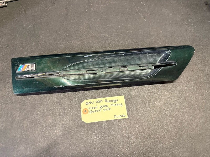 1996-2002 BMW Z3m Passenger Hood Grill With Missing Plastic Vent OEM