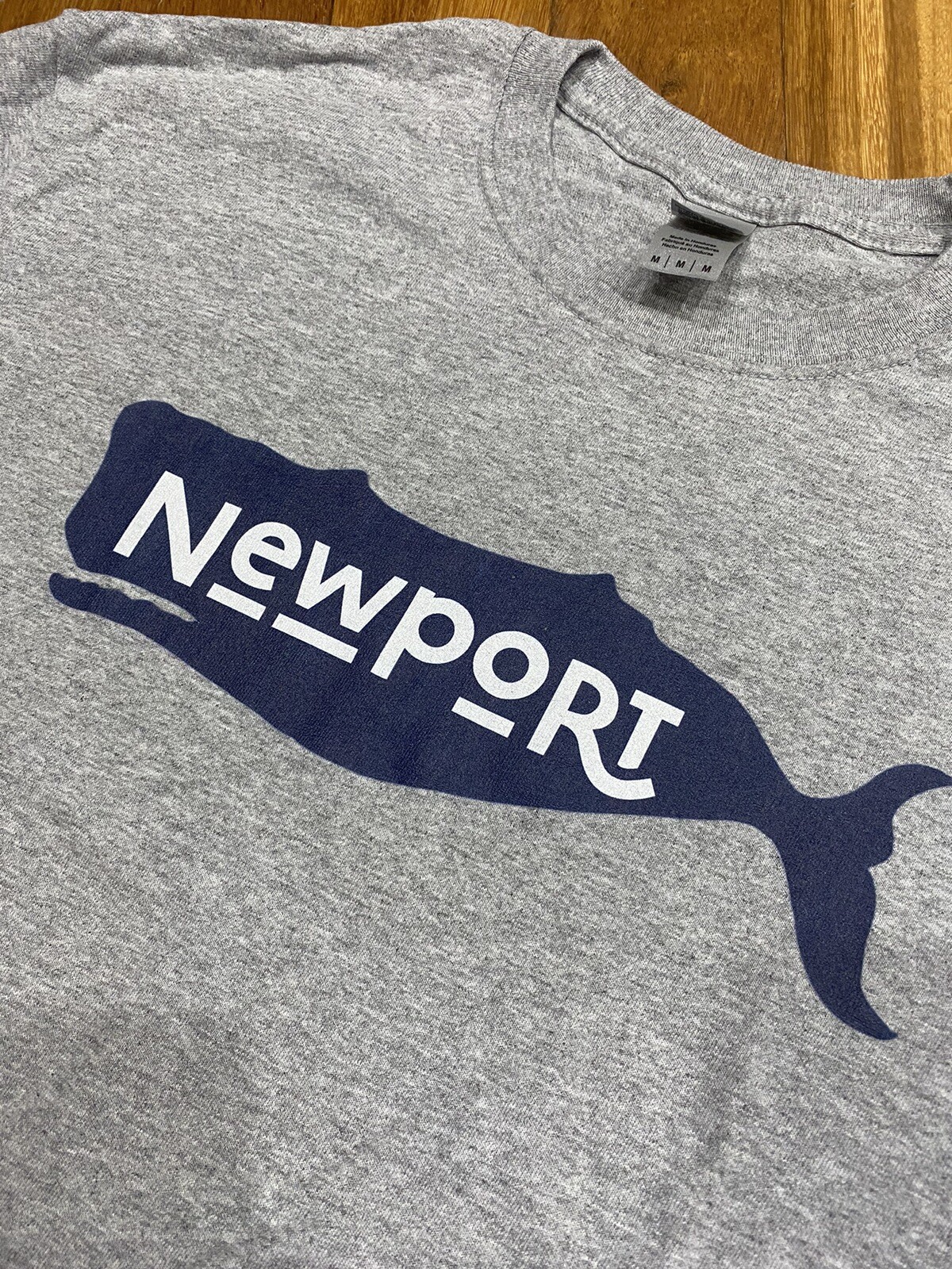 Newport RI CA Sperm Whale T Shirt Medium Mens Coastal Nautical Whale Watch