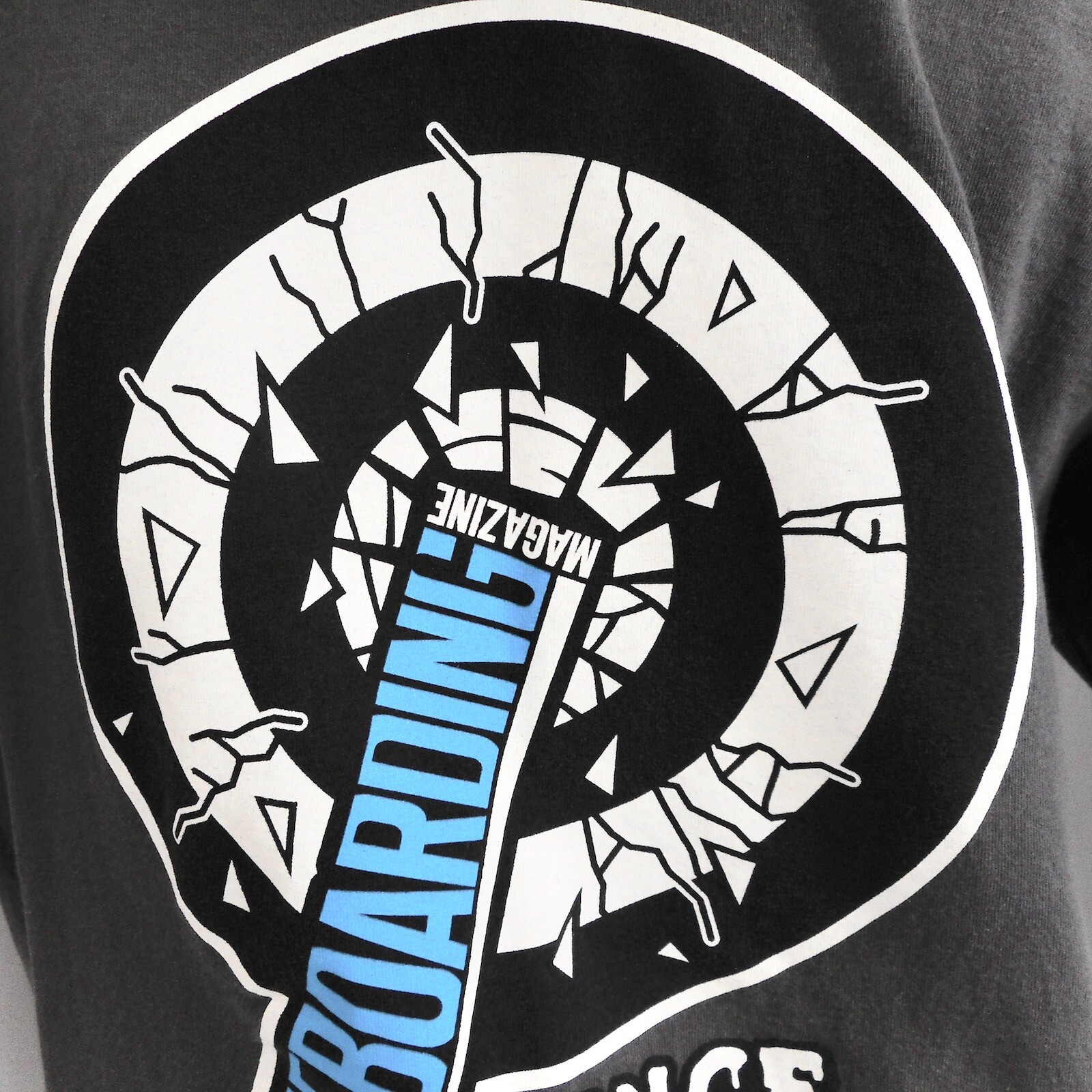 Wakeboarding Magazine T-Shirt Mens L Gray Cotton Short Sleeve Beach Surf Outdoor gallery