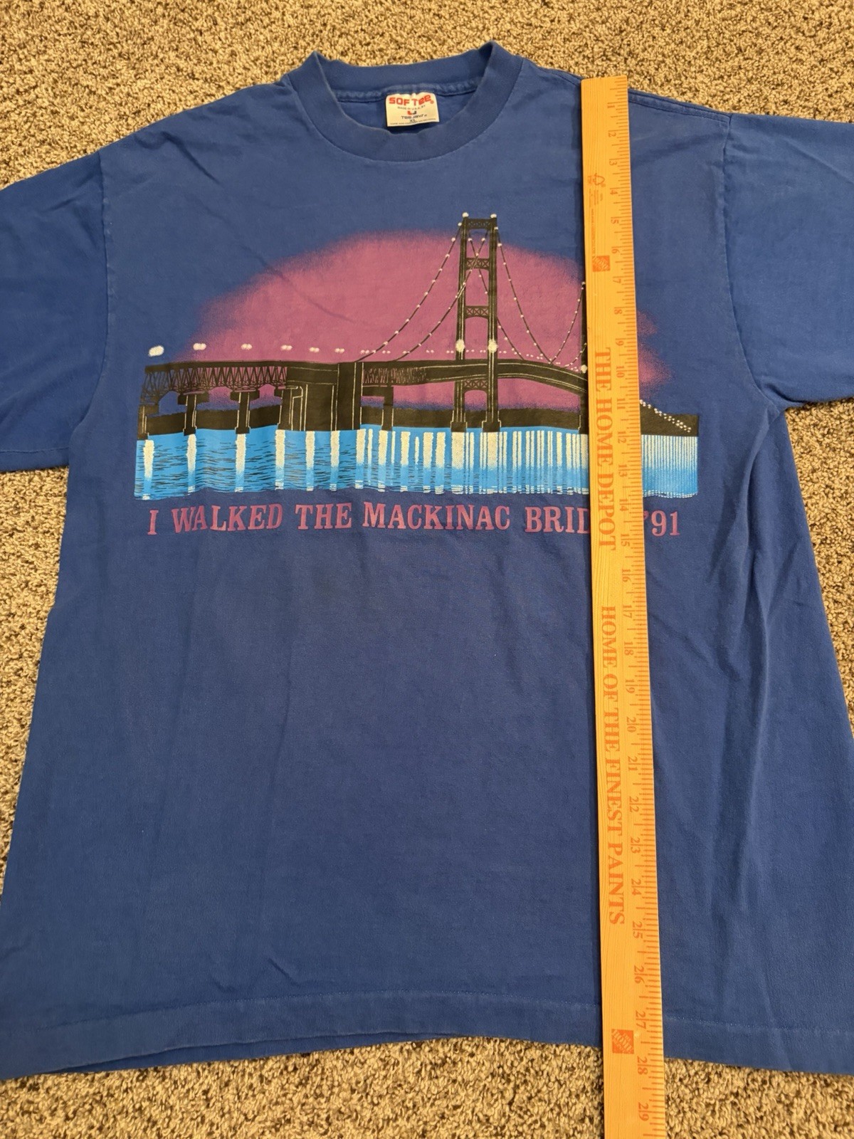 Vintage 2001- Labor Day- I walked the Mackinaw Bridge Single Stitch Blue XL gallery