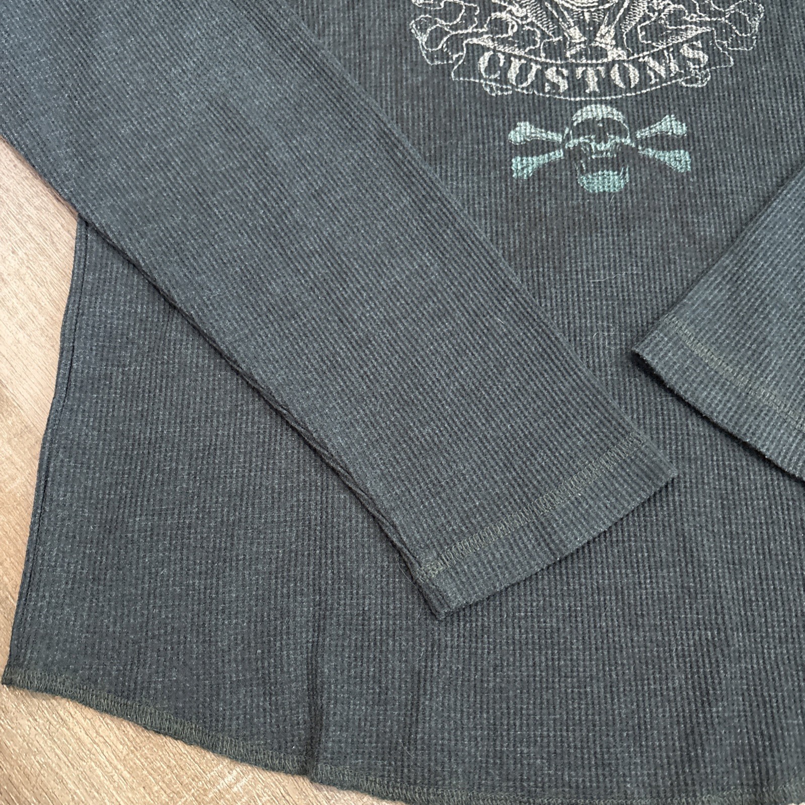 Y2K Thermal Shirt Mens L Waffle Knit Goth Grunge Skull Wings Navy Biker Tattoo gallery