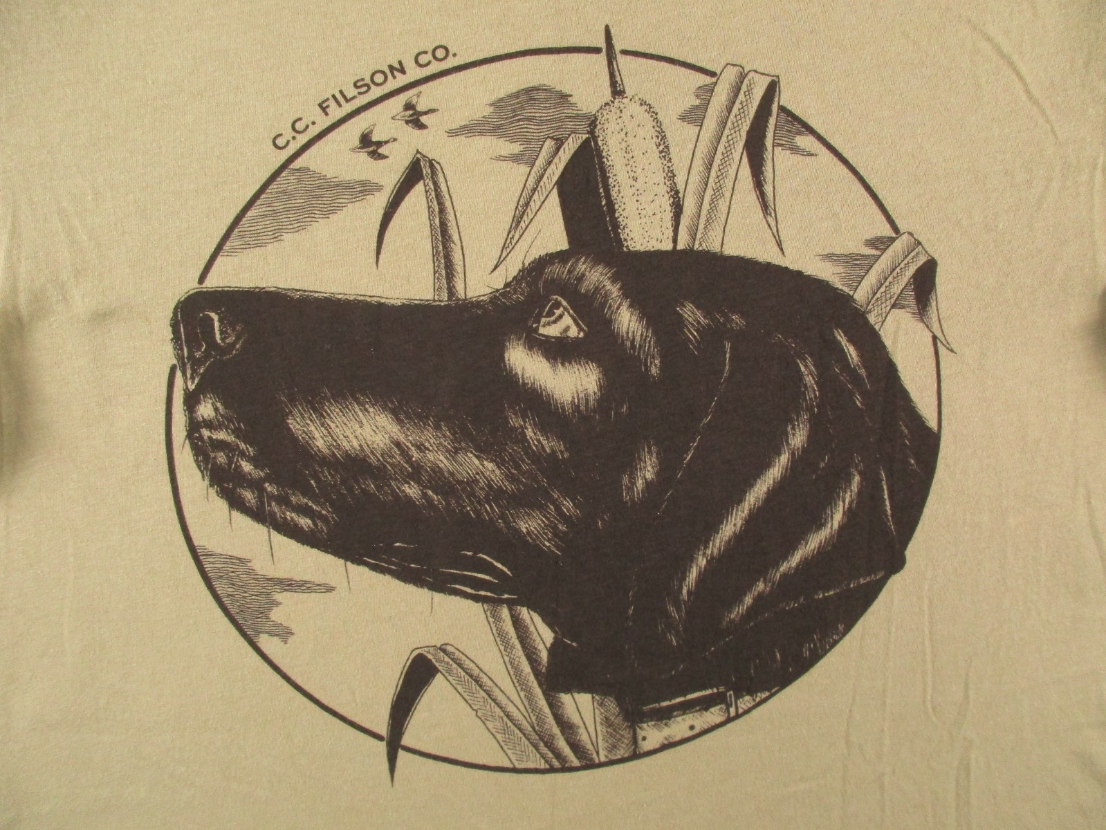 Filson T Shirt Mens Large Biege Brown Dog Hunting Shooting Graphic Tee gallery