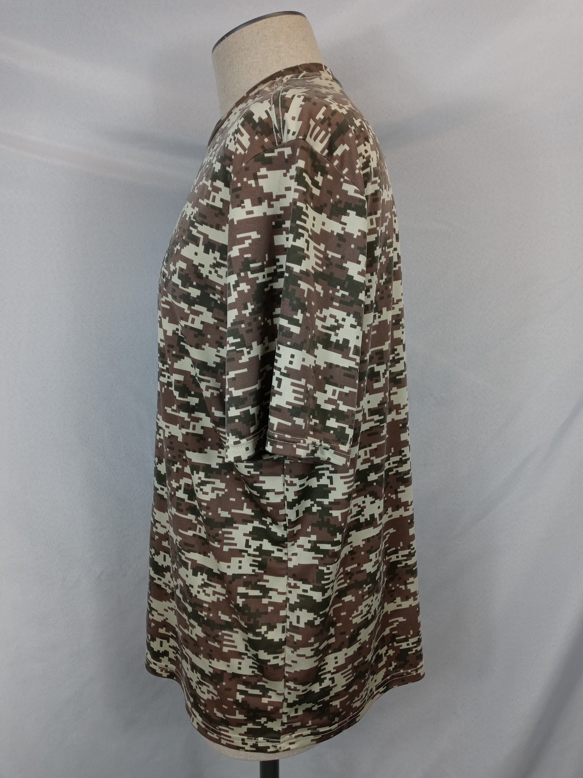 SOG Tactical Gear T-Shirt Mens XL Digital Camo Brown Logo Tee Knives gallery