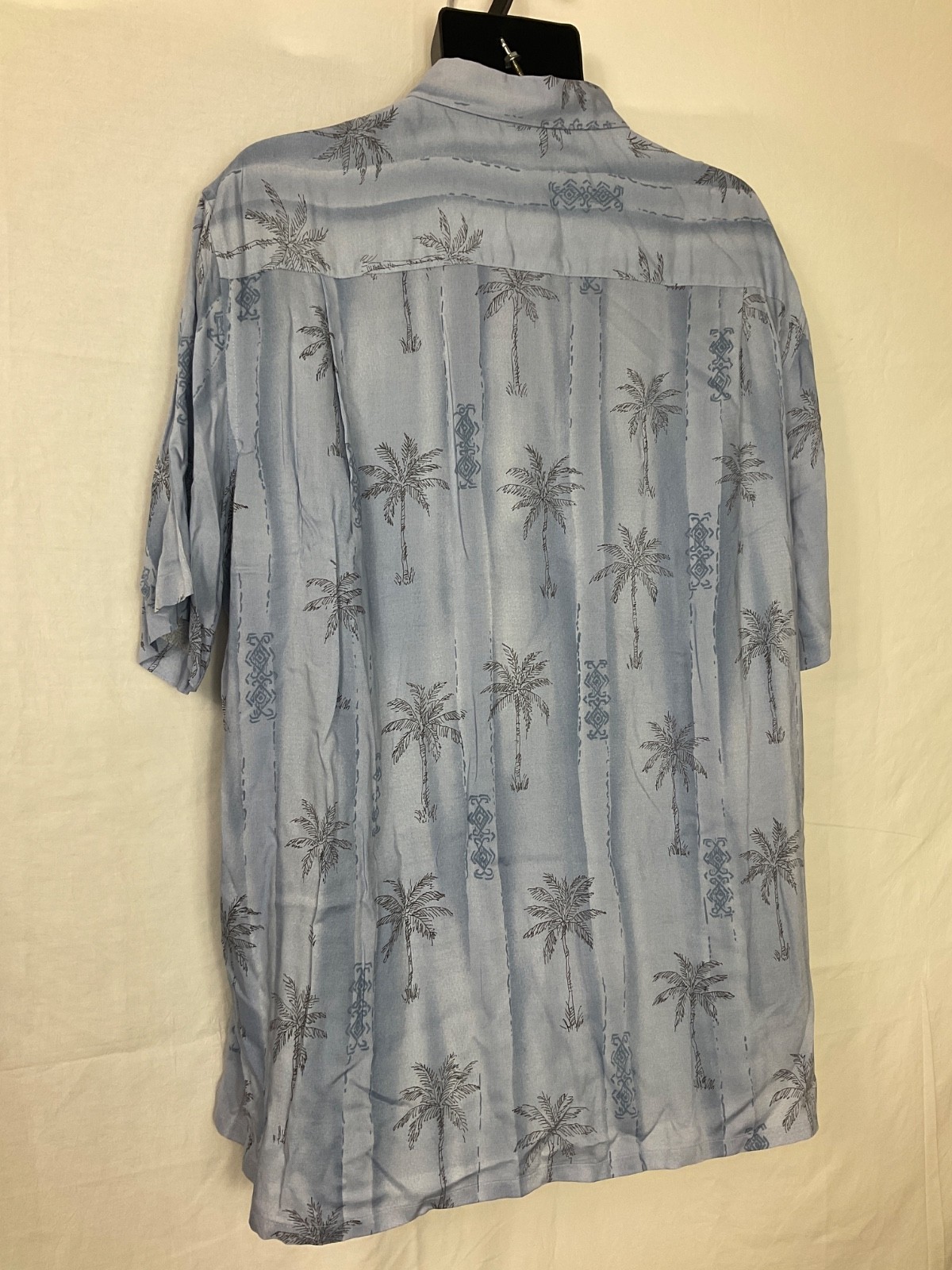 Batik Bay Light Blue Hawaiian Print Button Down Shirt Men's Size XL NWT gallery