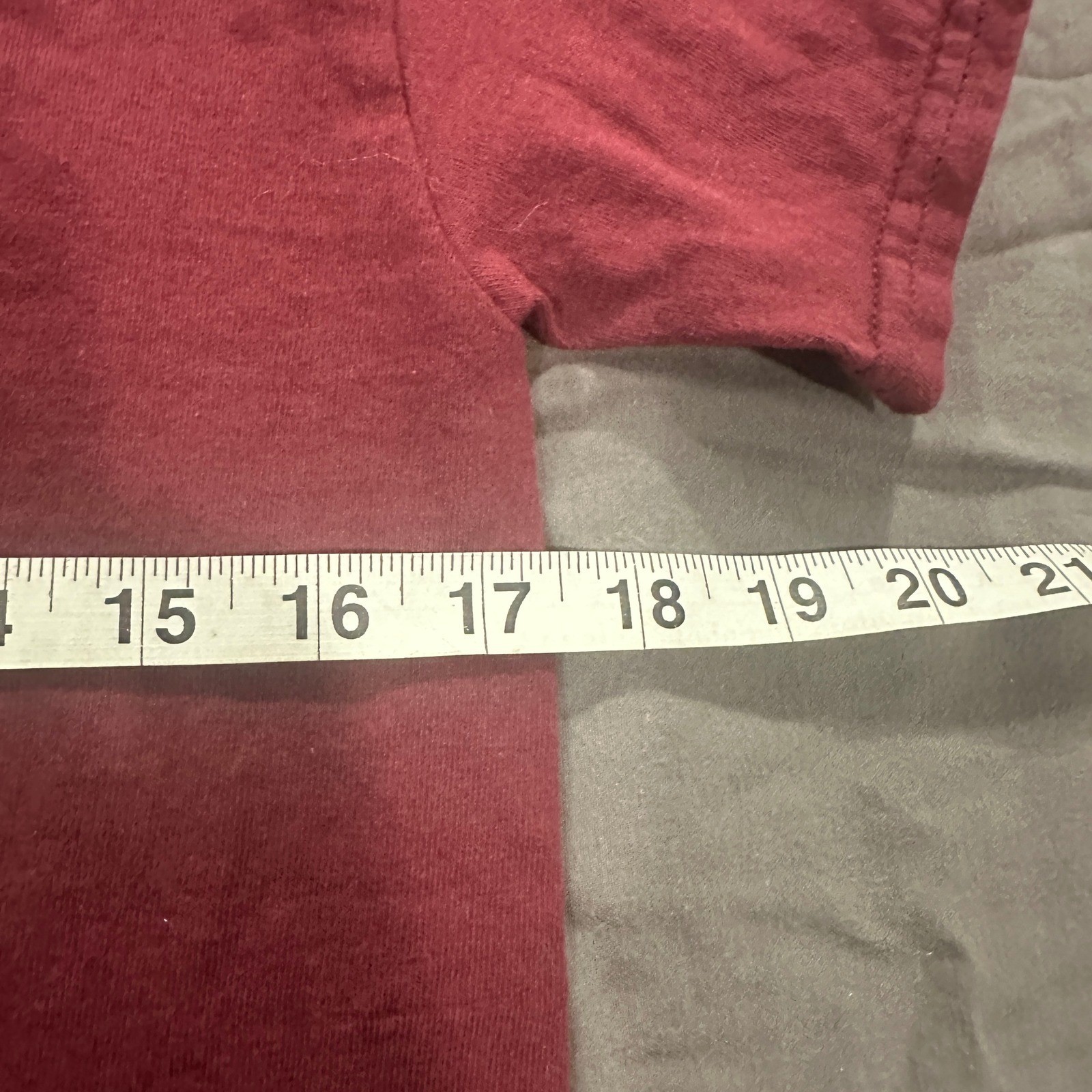 Goodie Two Sleeves Positive Energy Graphic T-Shirt Maroon Sun Flowers Mens M gallery
