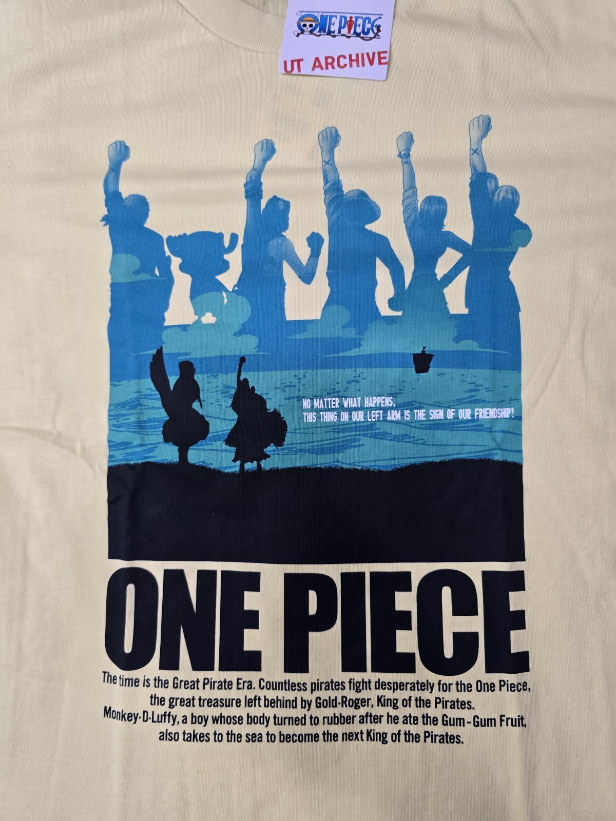 Uniqlo UT One Piece Crew Luffy Zoro Robin Chopper T Shirt Size L Anime Manga gallery