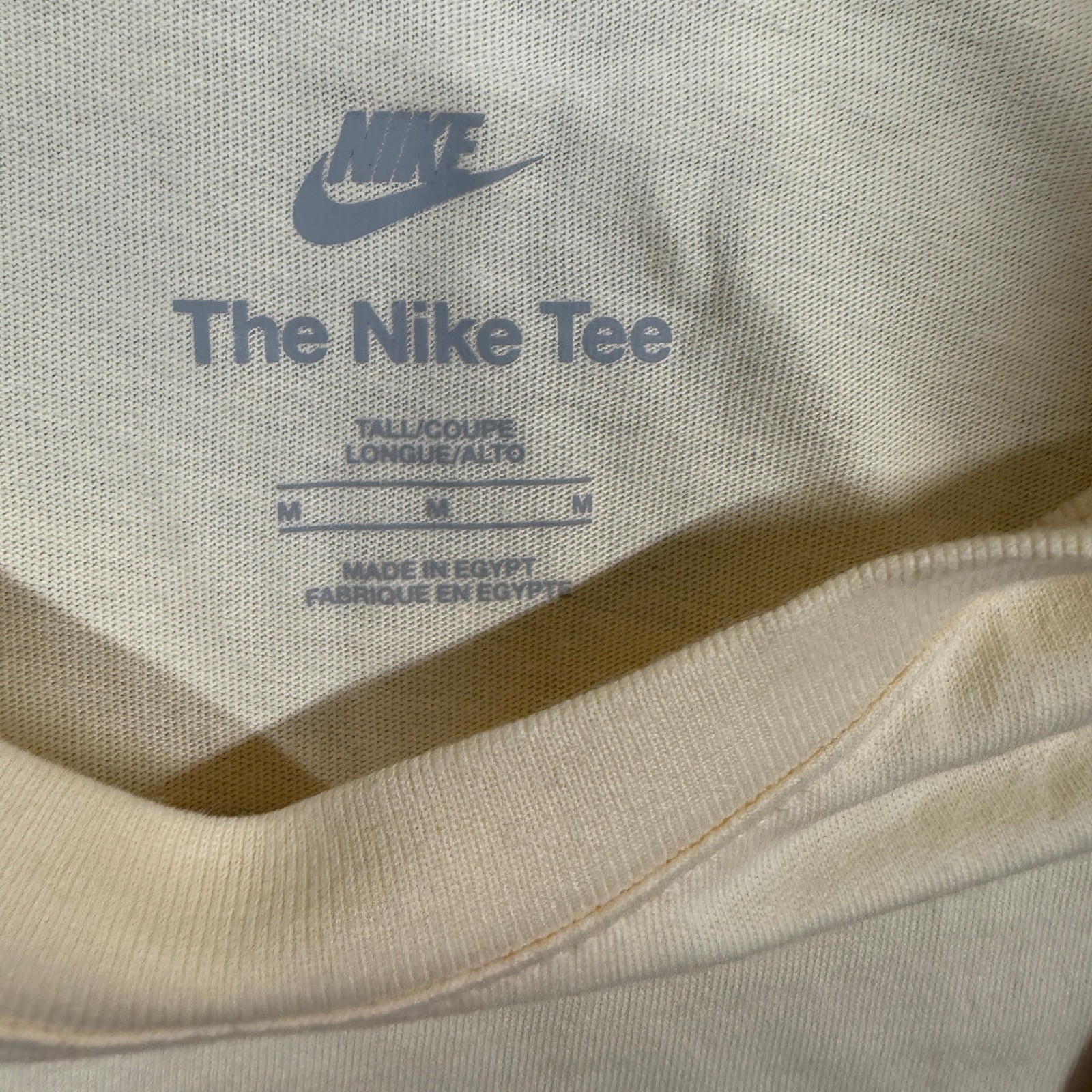 Nike T-Shirt Mens Medium Tall Cream Hot Soles Chili Pepper Graphic HQ9258-114 gallery