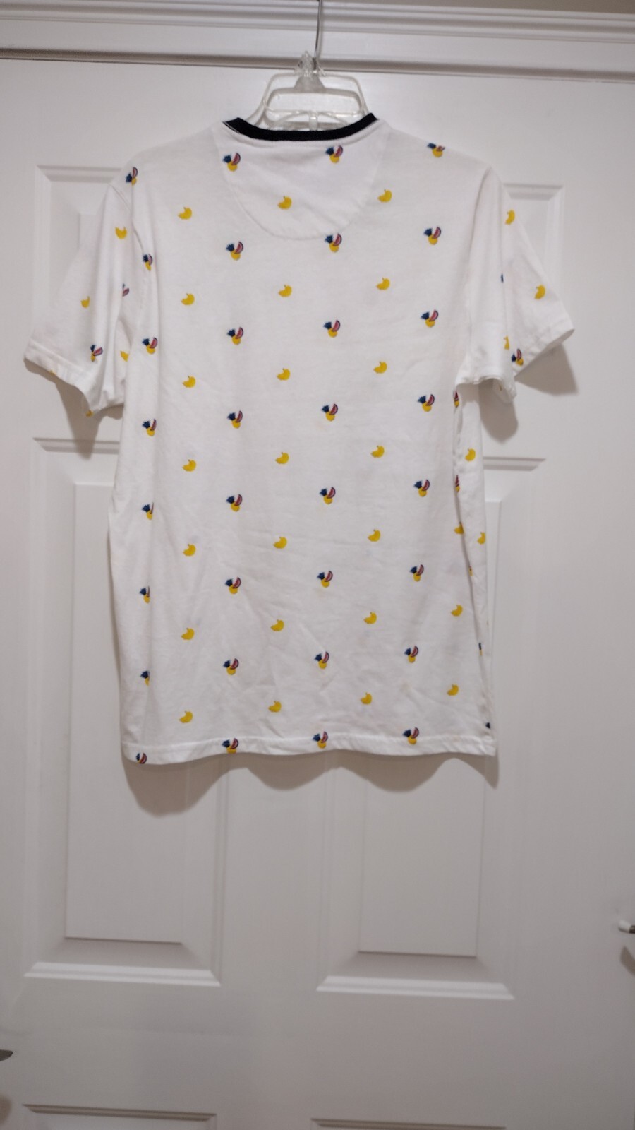 Free plant NWT Eco Friendly Men's Shirt Size Medium gallery
