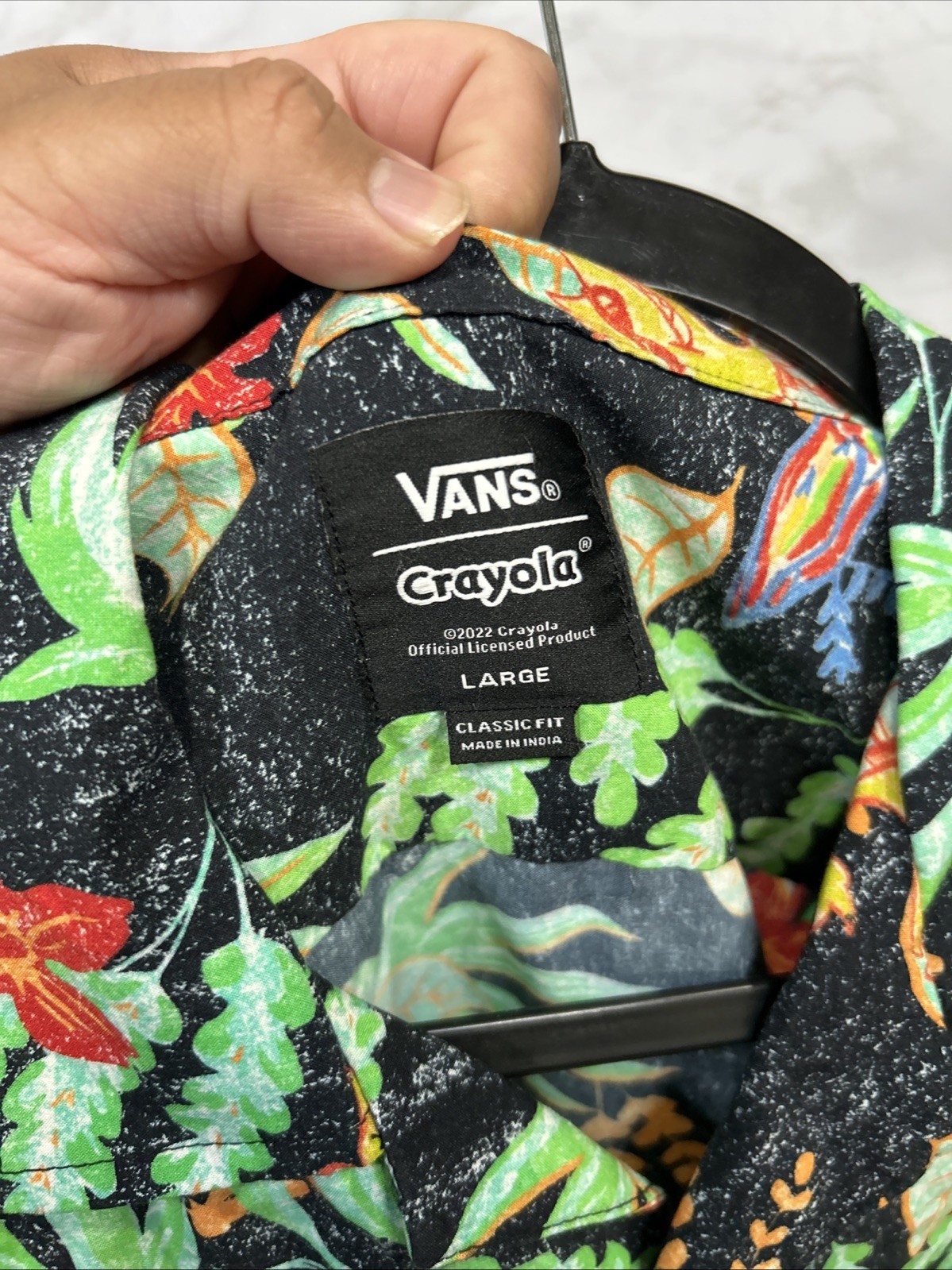 VANS Crayola Floral Tropical Hawaii Men Button Down Shirt VN0A7PNEFS8 Sz Large gallery