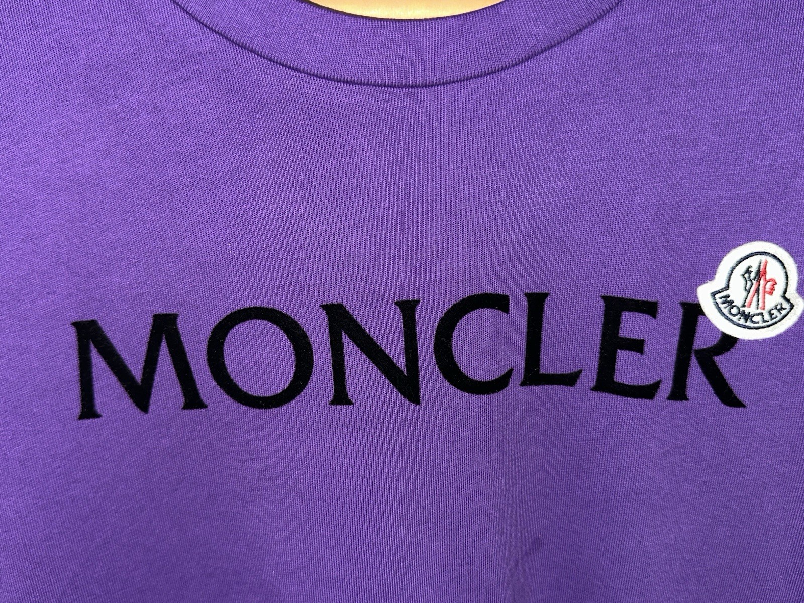 Moncler Flocked Chest Logo Cotton Short Sleeve T-Shirt Purple - Sm Retail $395 gallery