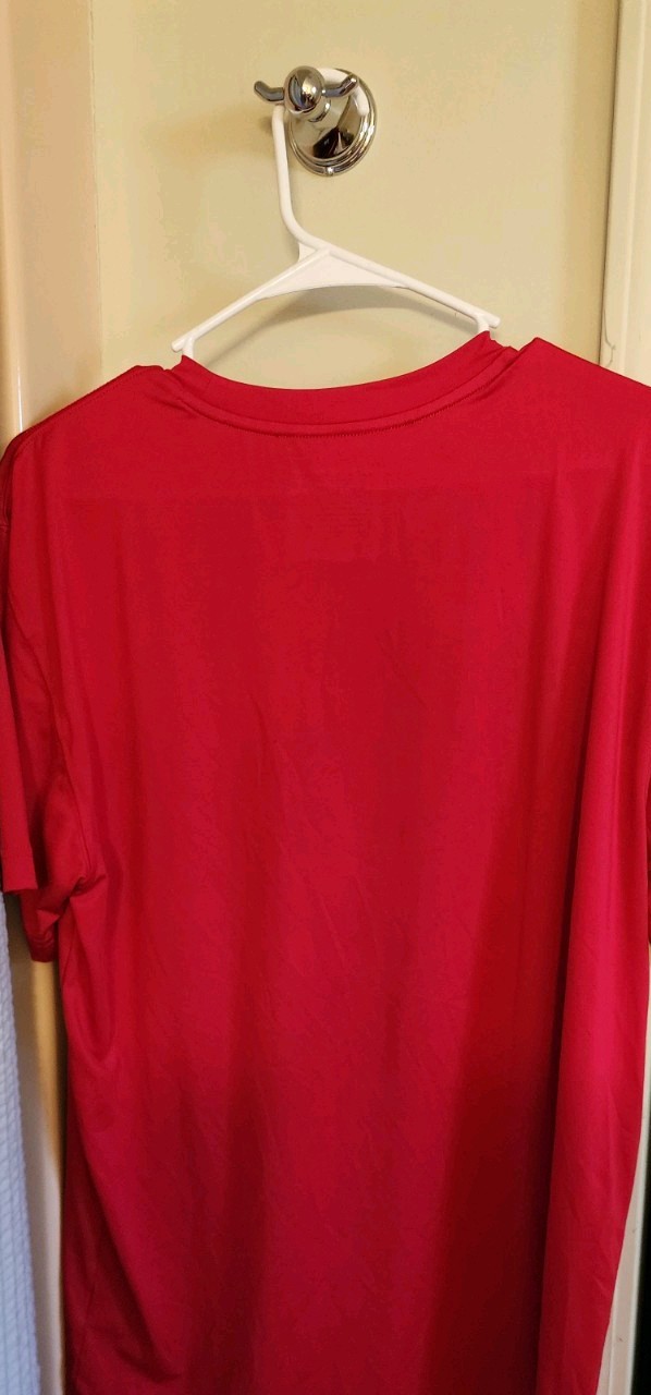 Reebok Men's Red Graphic Logo T-Shirt Crew Neck Short Sleeve Regular Size M gallery