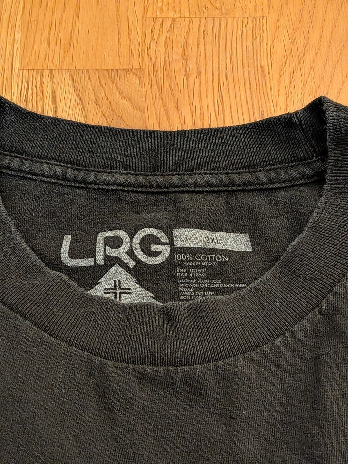 LRG Men’s 2XL Black Floral Graphic Print Crew Neck Short Sleeve Cotton T-Shirt gallery