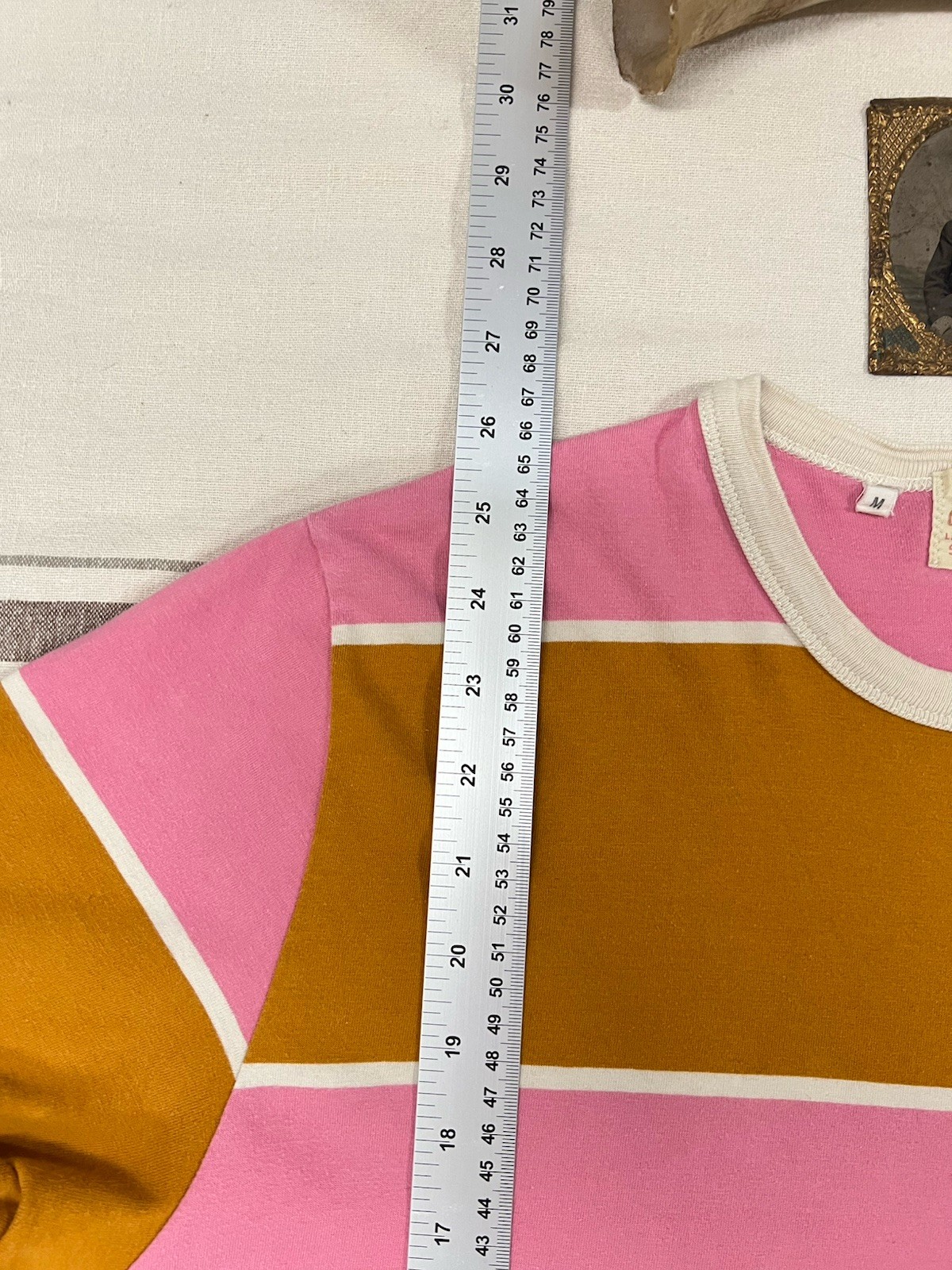 LVC T-Shirt M Levi's Vintage Clothing 60s Casuals Ringer Fat Stripe Pink Tan 40" gallery