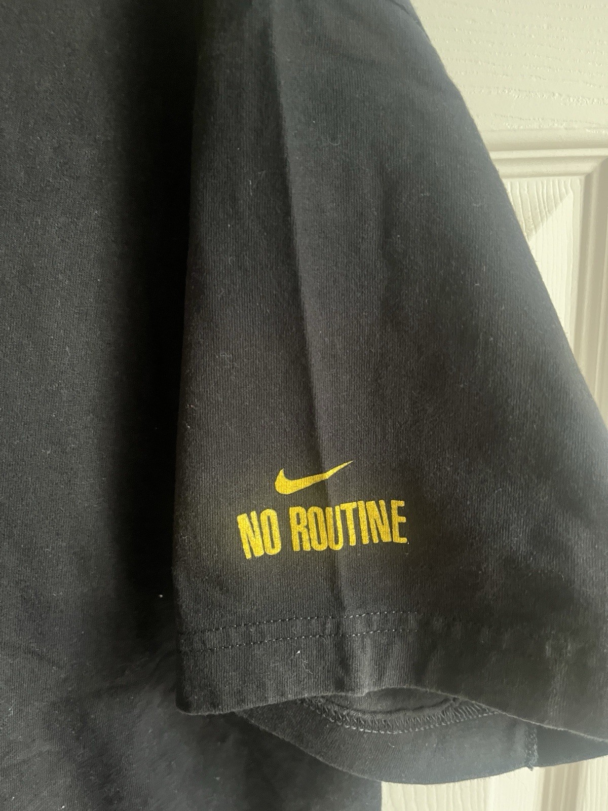 Nike No Routine Football Basketball Pro Combine NYC Men's Shirt Black XL Vintage gallery