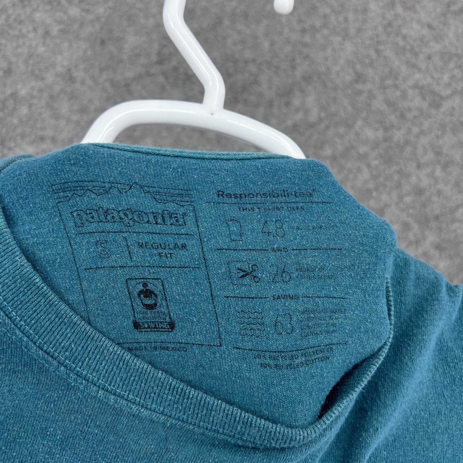 Patagonia Shirt Mens Large Blue Short Sleeve Crew Neck Cotton Blend Graphic Tee gallery
