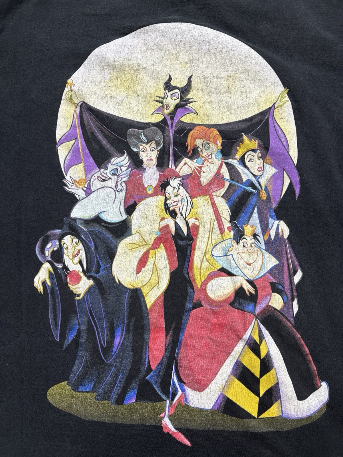 Vintage 1990's Disney "Bad Girls Nightmare" Lady Villains T-Shirt One Size gallery