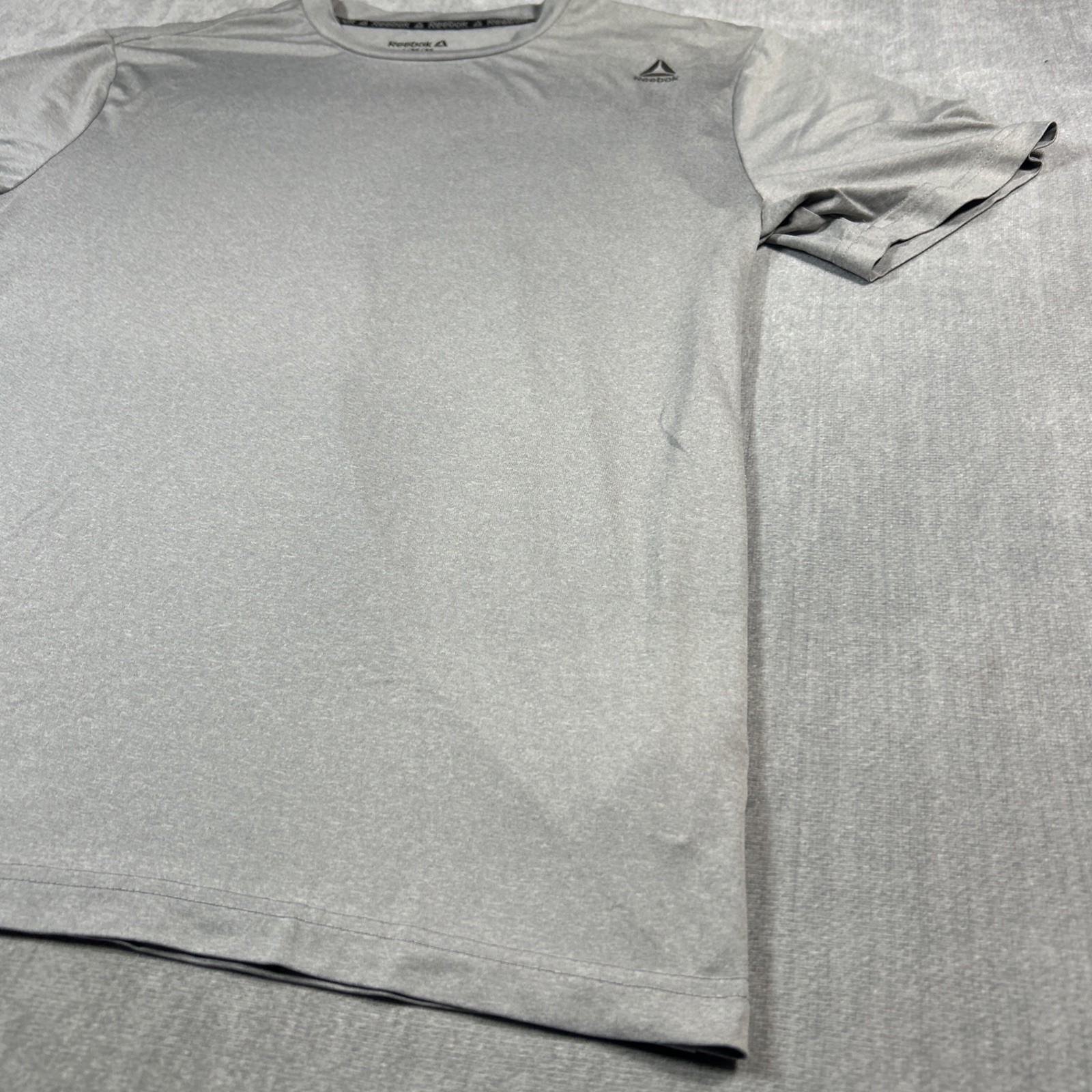 Reebok Mens Polyester Stretch T-shirt Work out Gym Medium Sport Tee Gray gallery
